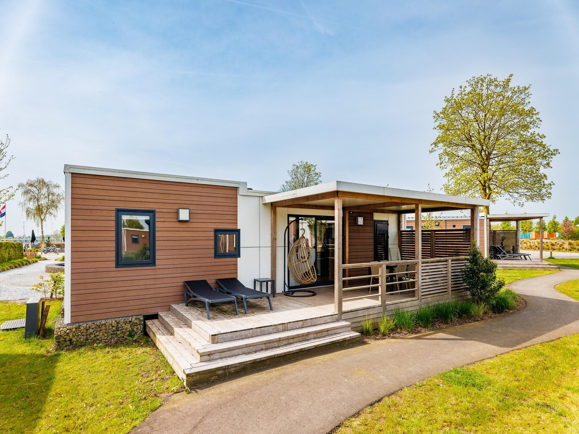 Eilandlodge: stijlvol chalet met veranda in hartje vakantiepark Maurik - foto 8