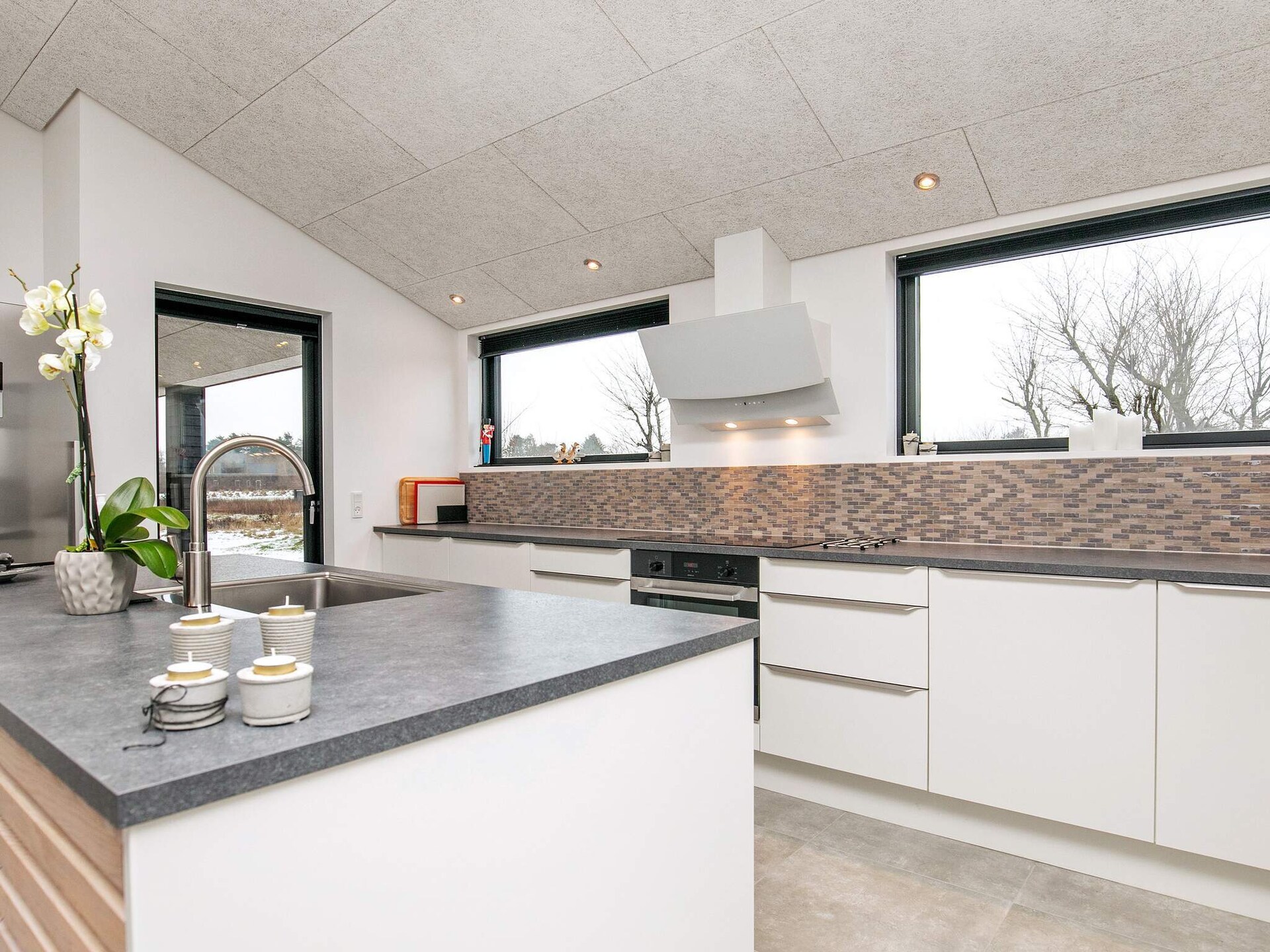 Op 900 m van zee: ruim vakantiehuis in Løkken voor 10 personen · 196 m² - foto 12