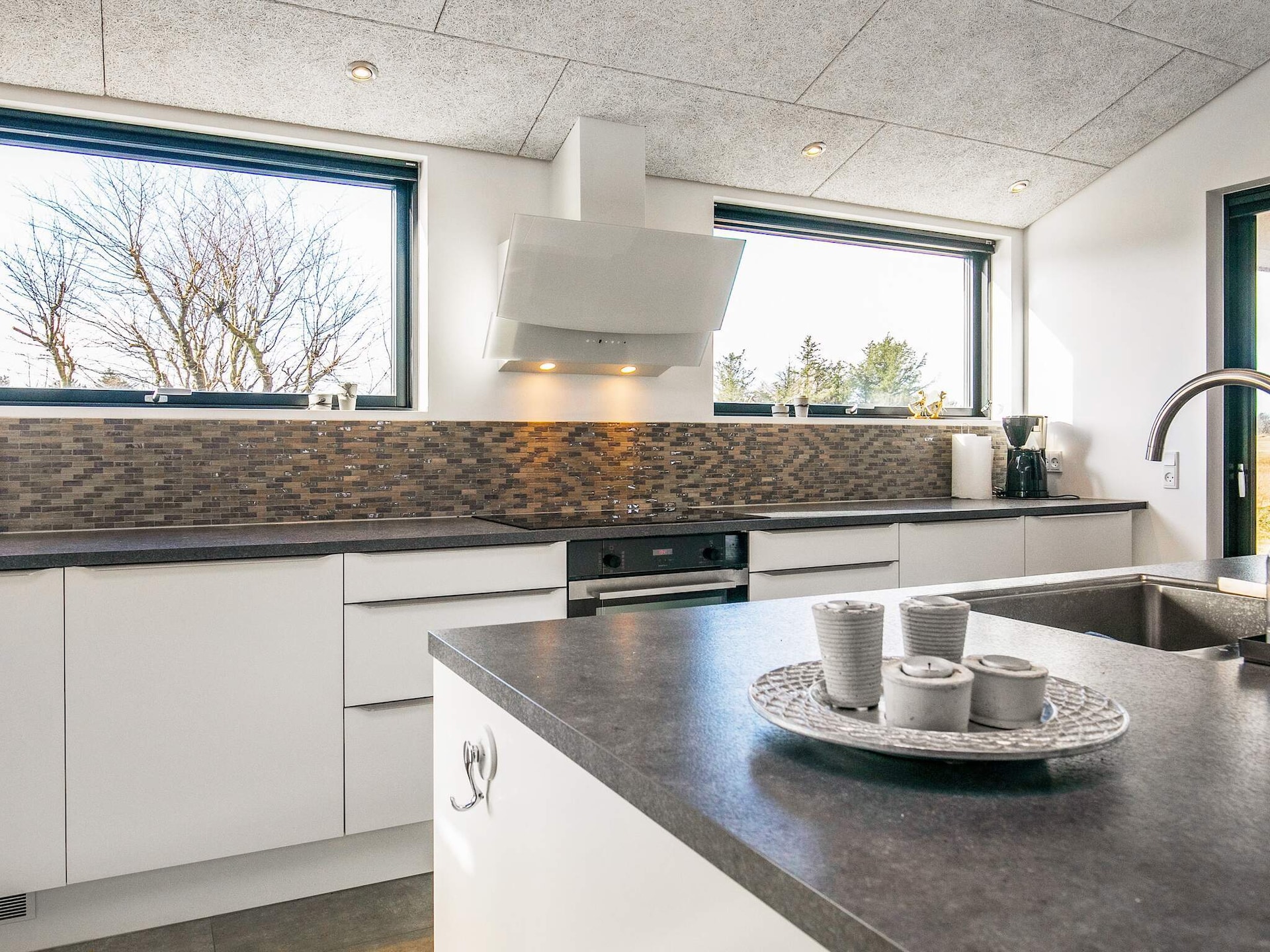 Op 900 m van zee: ruim vakantiehuis in Løkken voor 10 personen · 196 m² - foto 13