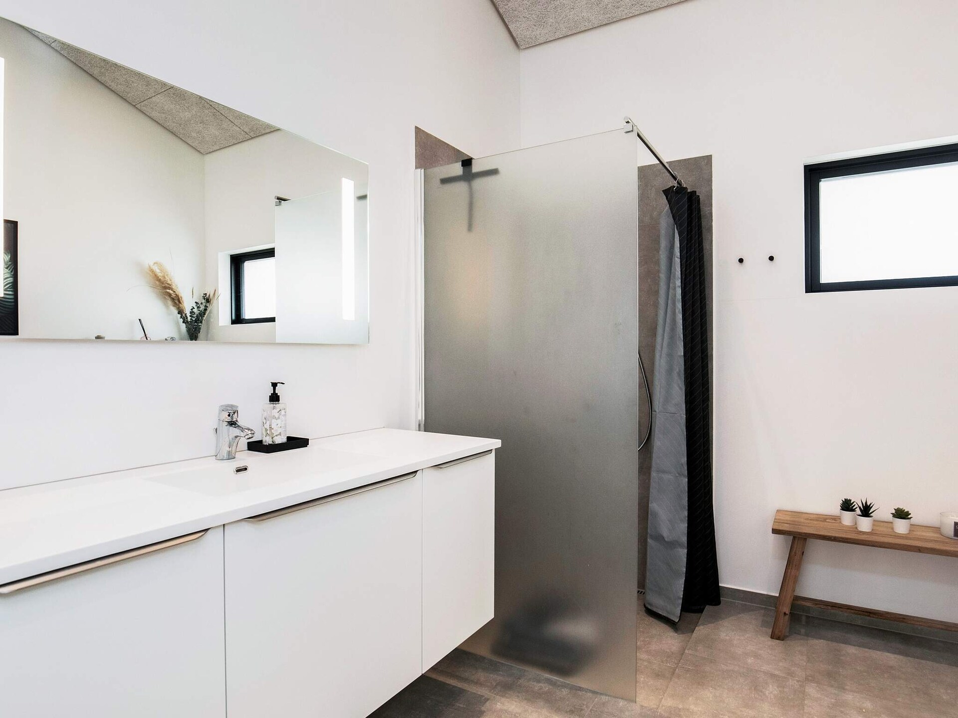 Op 900 m van zee: ruim vakantiehuis in Løkken voor 10 personen · 196 m² - foto 24
