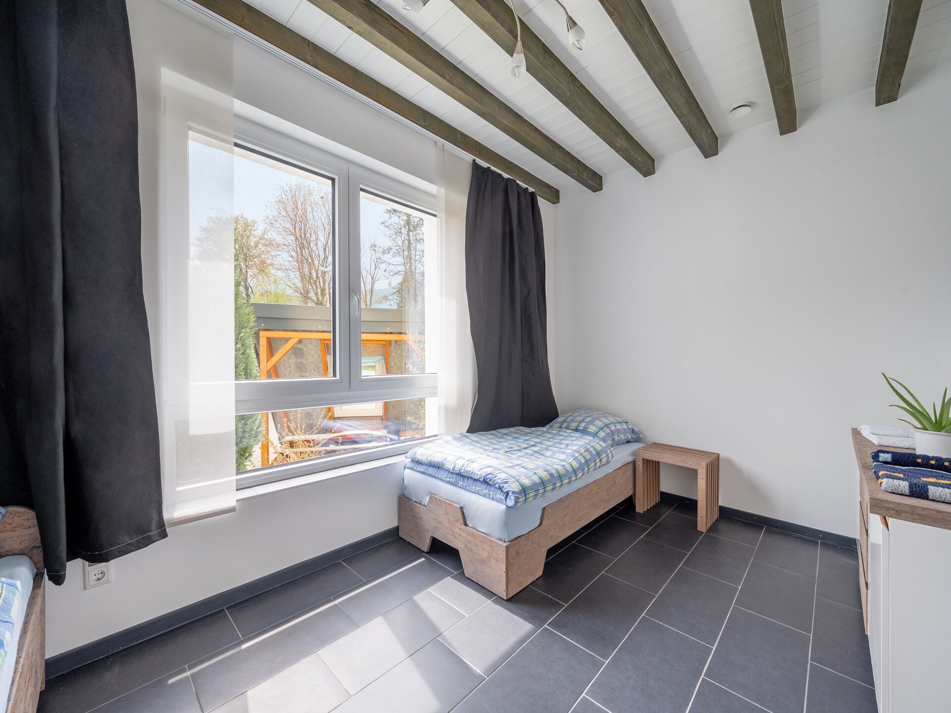 Duurzaam appartement in Herscheid-Sauerland met laadpaal en tuin - foto 14
