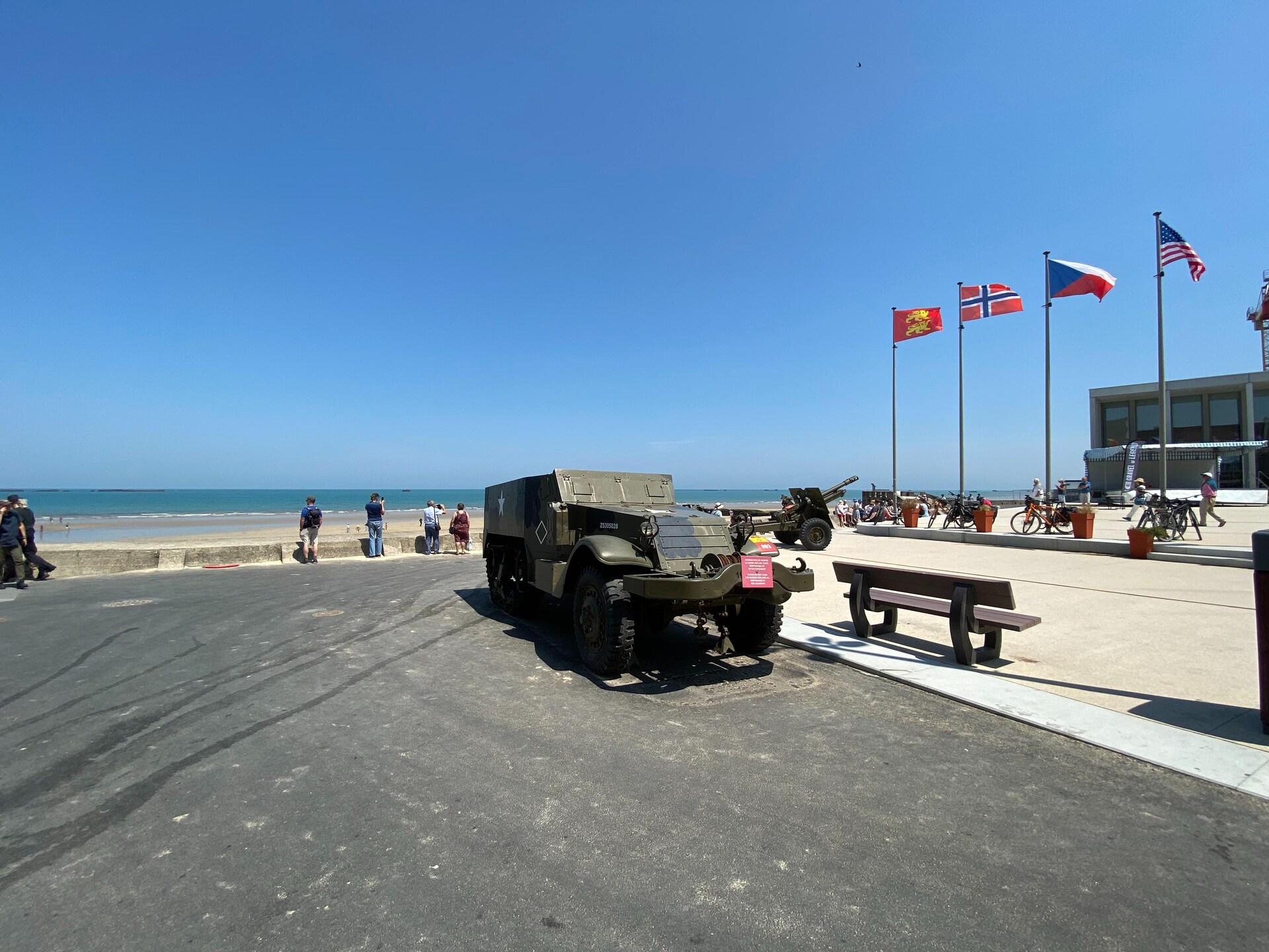 Strandappartement met dakterras direct aan de boulevard van Arromanches - foto 17