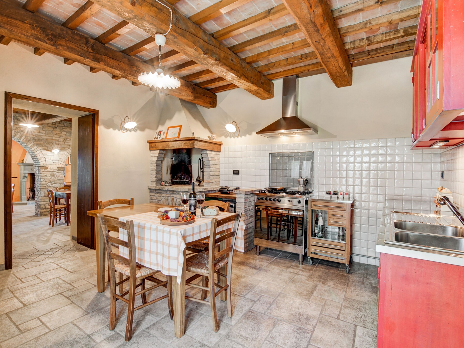 Elegant vakantiehuis met privétuin nabij Urbania, 7 personen - foto 14