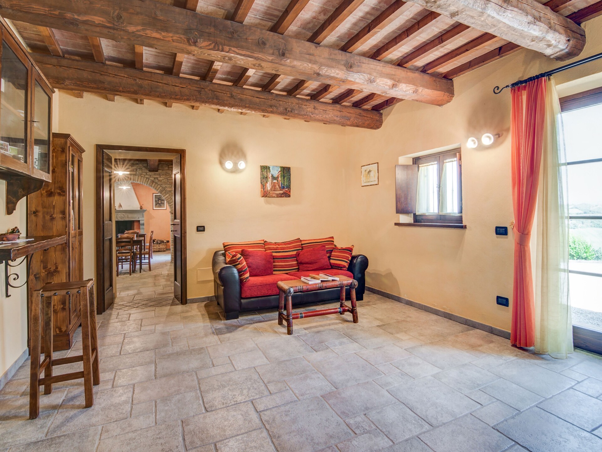 Elegant vakantiehuis met privétuin nabij Urbania, 7 personen - foto 2