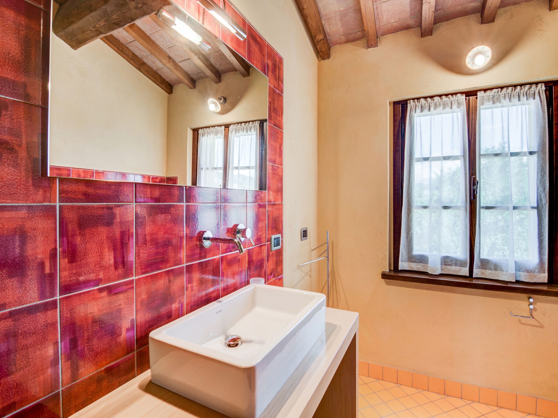 Elegant vakantiehuis met privétuin nabij Urbania, 7 personen - foto 22