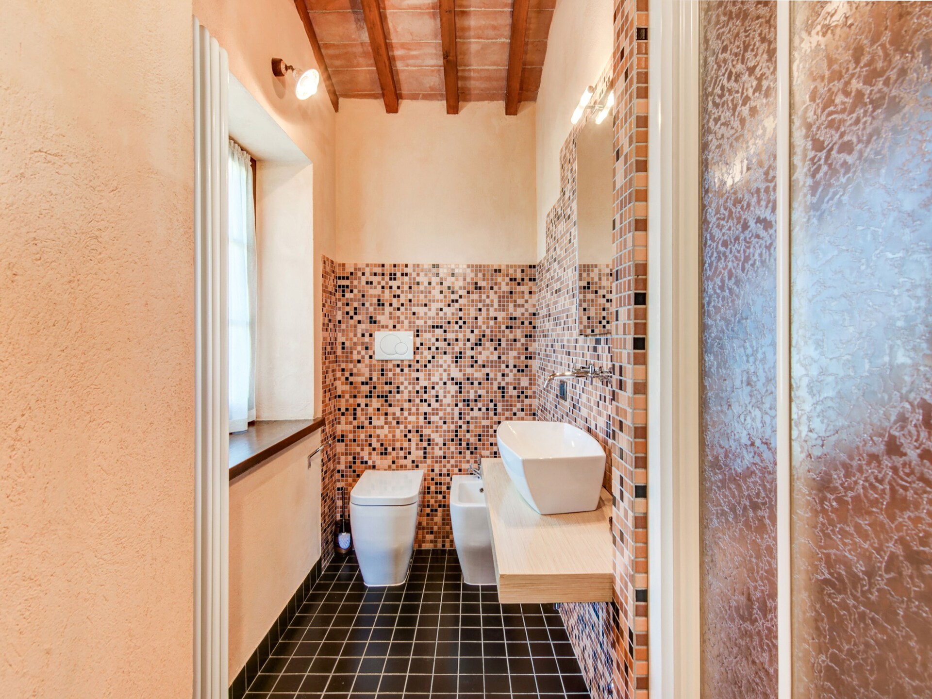Elegant vakantiehuis met privétuin nabij Urbania, 7 personen - foto 23