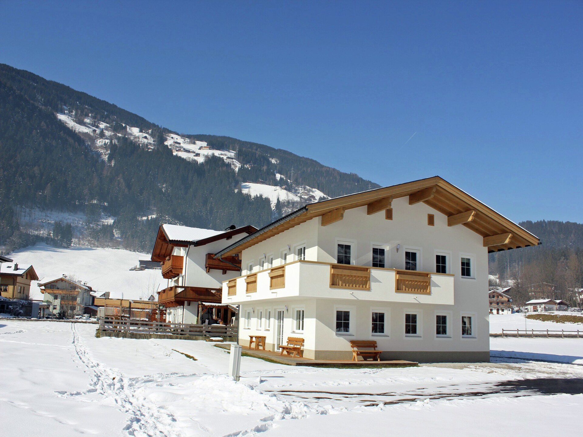 Ruim appartement in Aschau im Zillertal met 3 slaapkamers, 2 badkamers en skiberging - foto 42