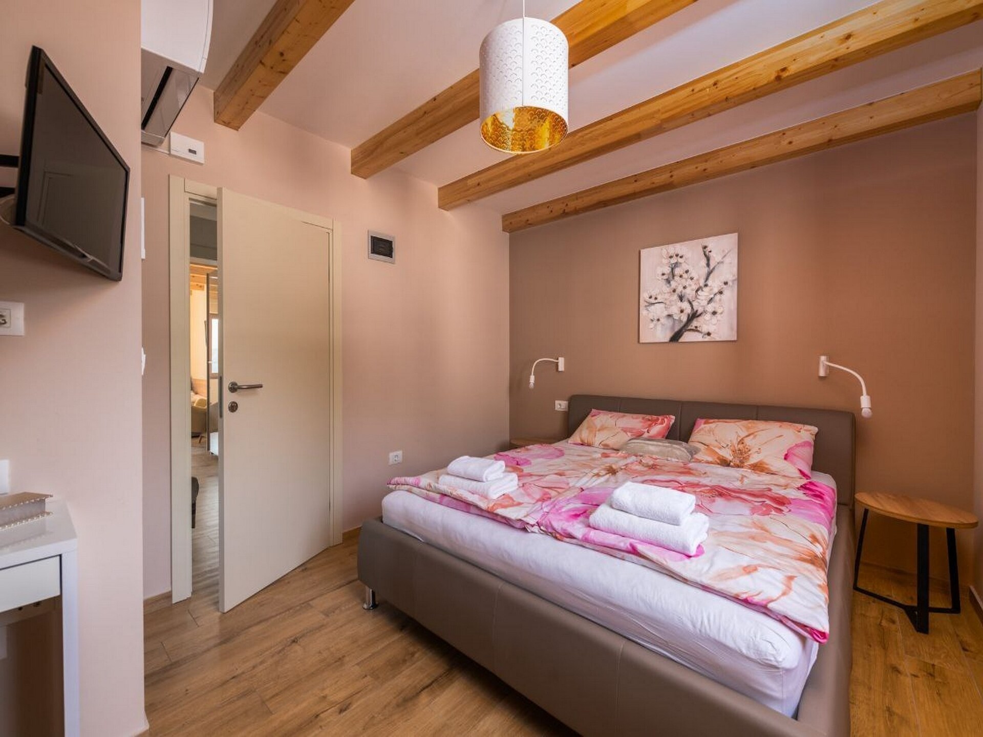 7-persoons villa direct aan zee in Krnica - foto 15