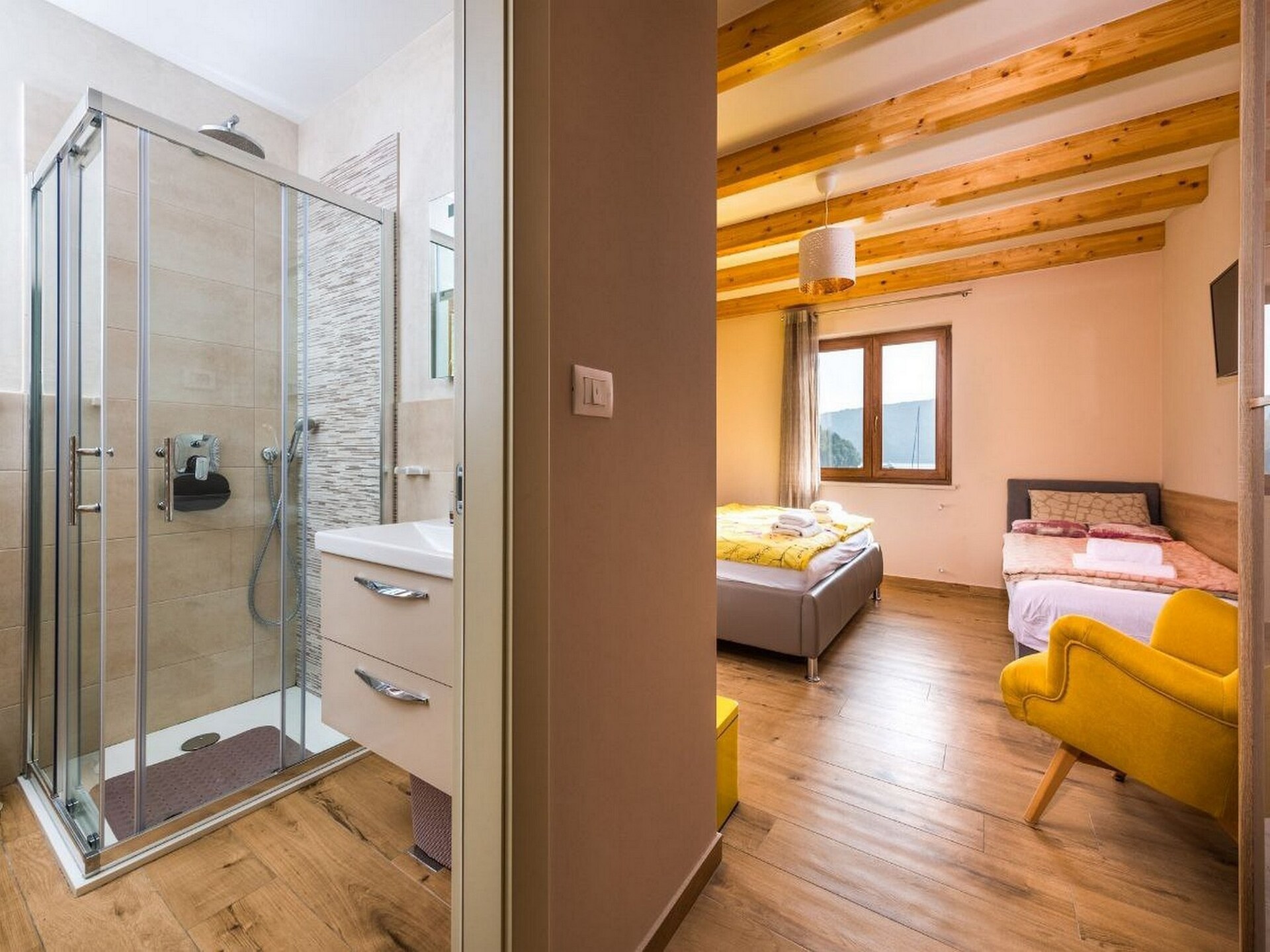 7-persoons villa direct aan zee in Krnica - foto 17