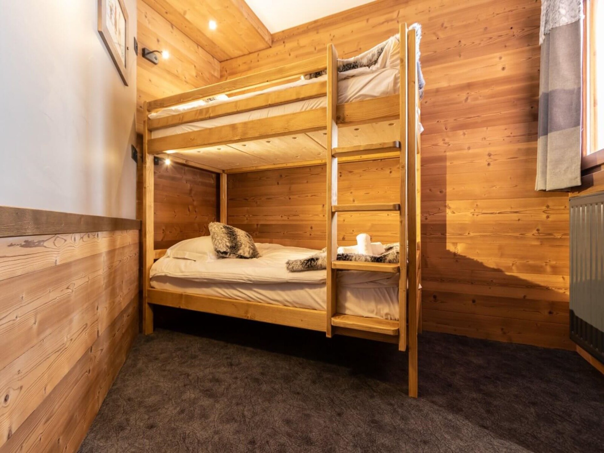 Ruim 6-slaapkamerappartement aan de piste met zwembad in Val Thorens - foto 14
