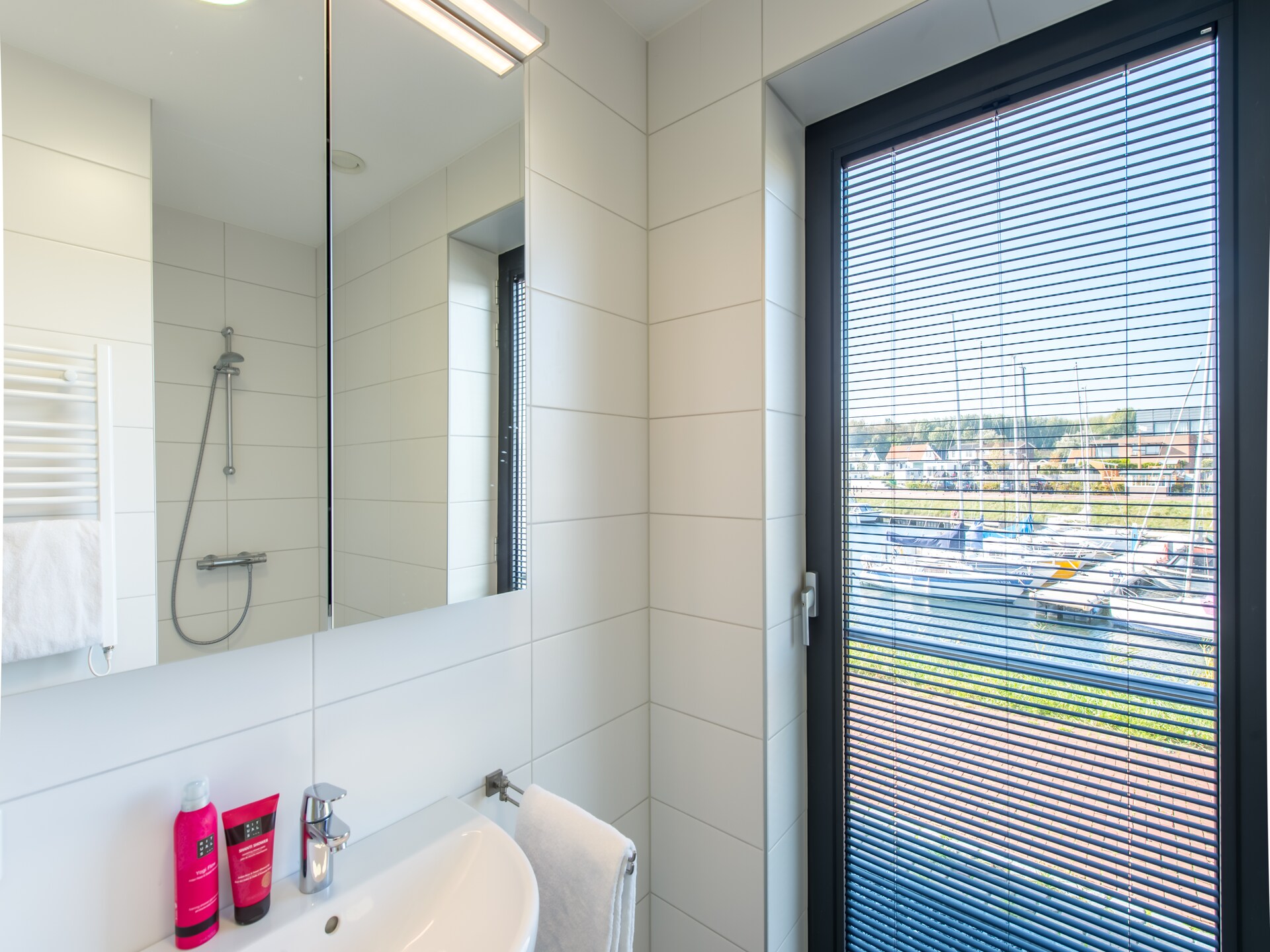 Luxe appartement aan Veerse Meer met panoramisch terras en golfbaan - foto 13