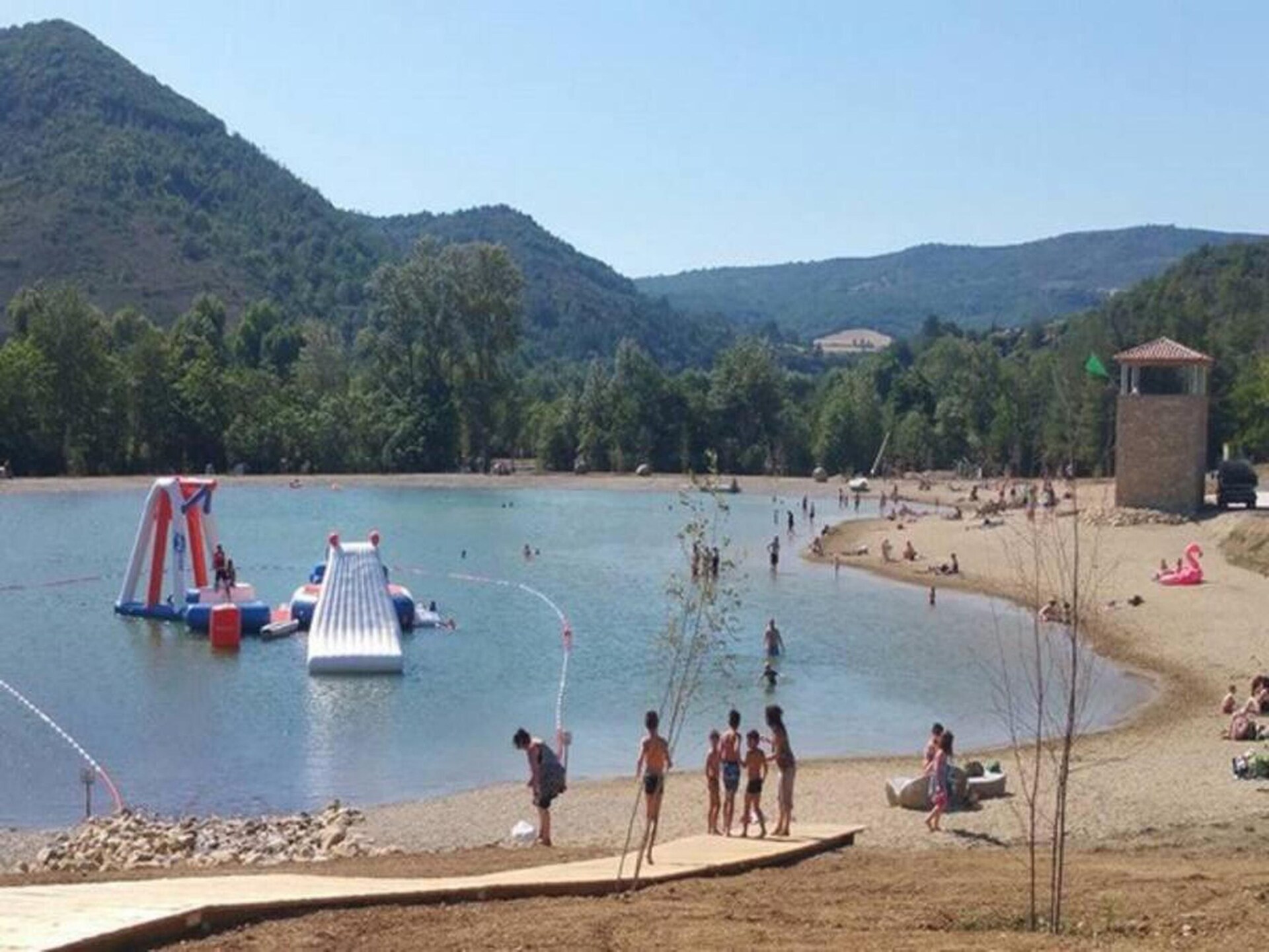 Vrijstaand vakantiehuis voor 7 personen met airco en tuin aan de voet van de Pyreneeën - foto 17