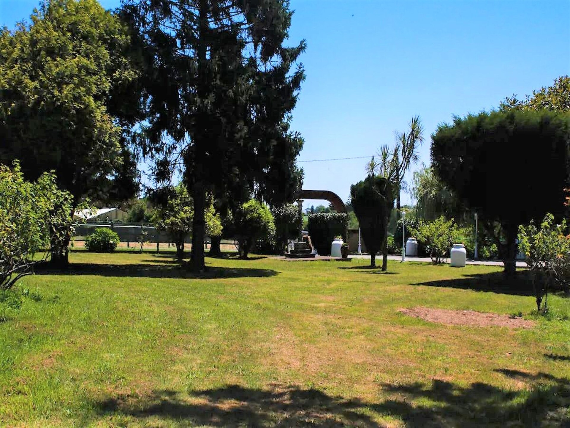 Adellijke villa op 60.000 m² landgoed met zwembad, vlakbij strand - foto 34