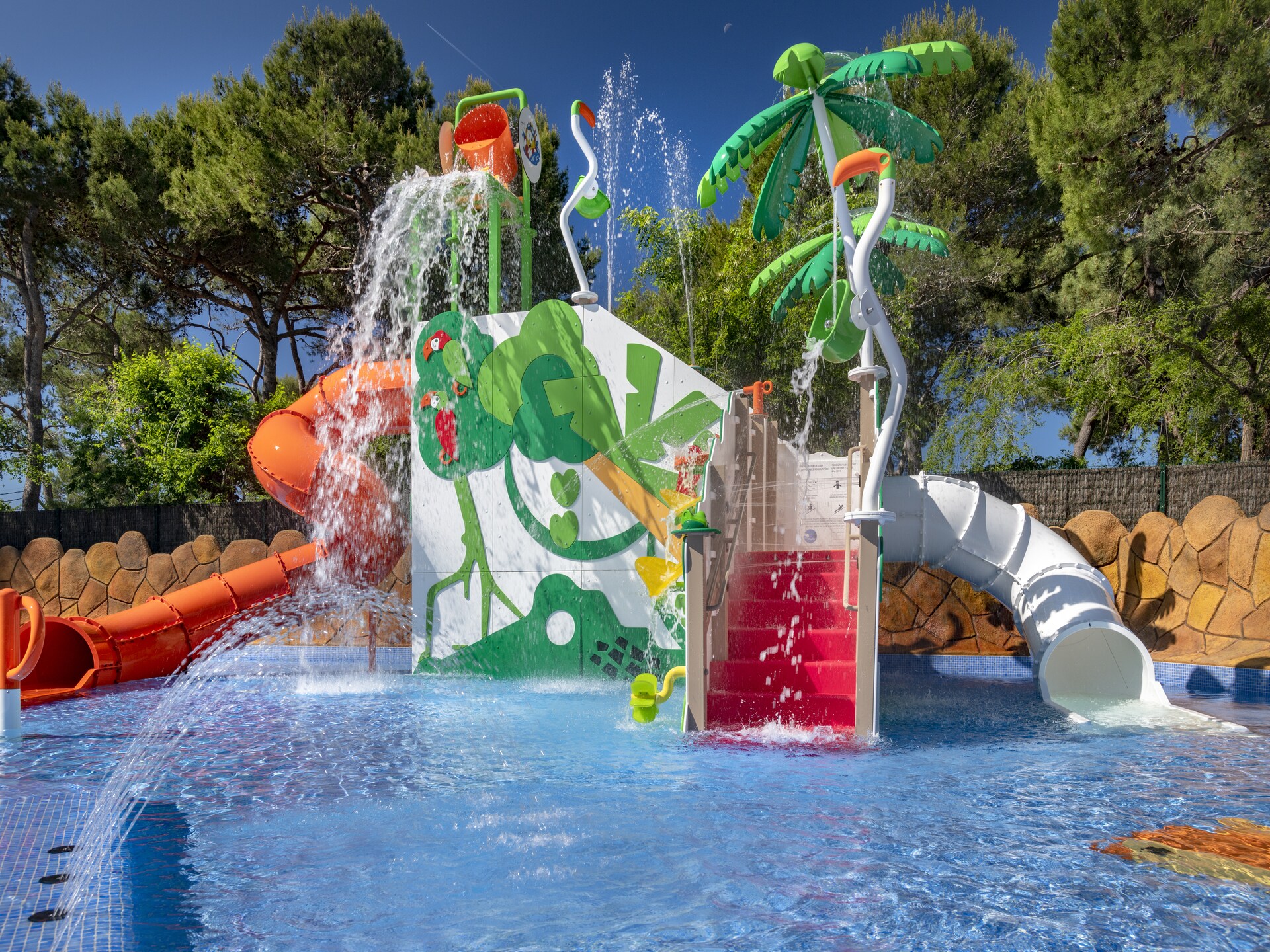 Comfortabel chalet voor 5 personen in Blanes op Camping Solmar - foto 26