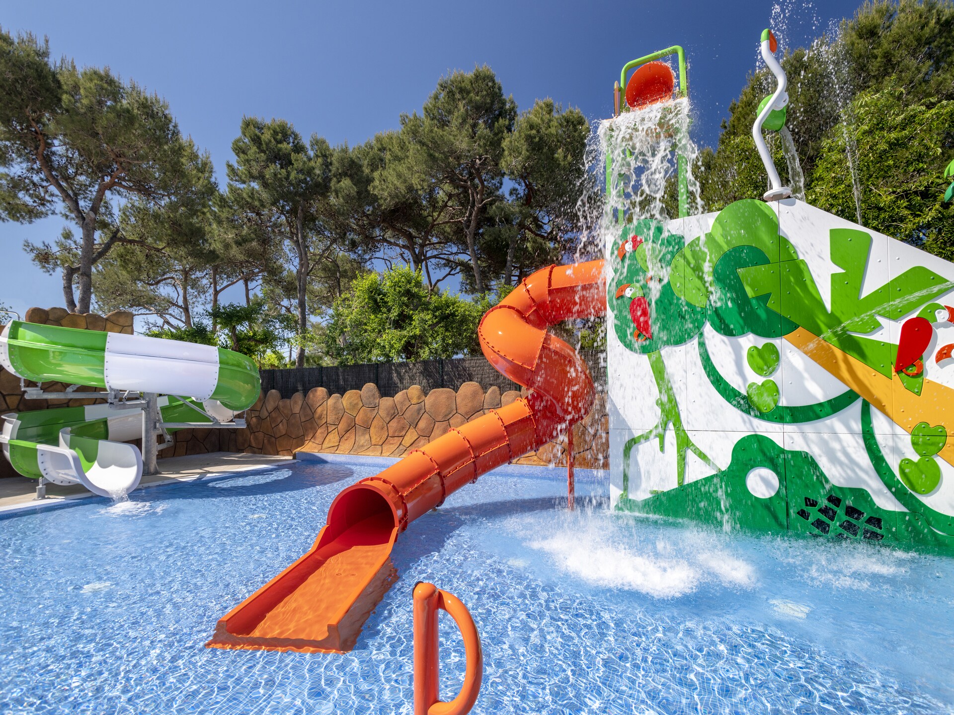 Comfortabel chalet voor 5 personen in Blanes op Camping Solmar - foto 29