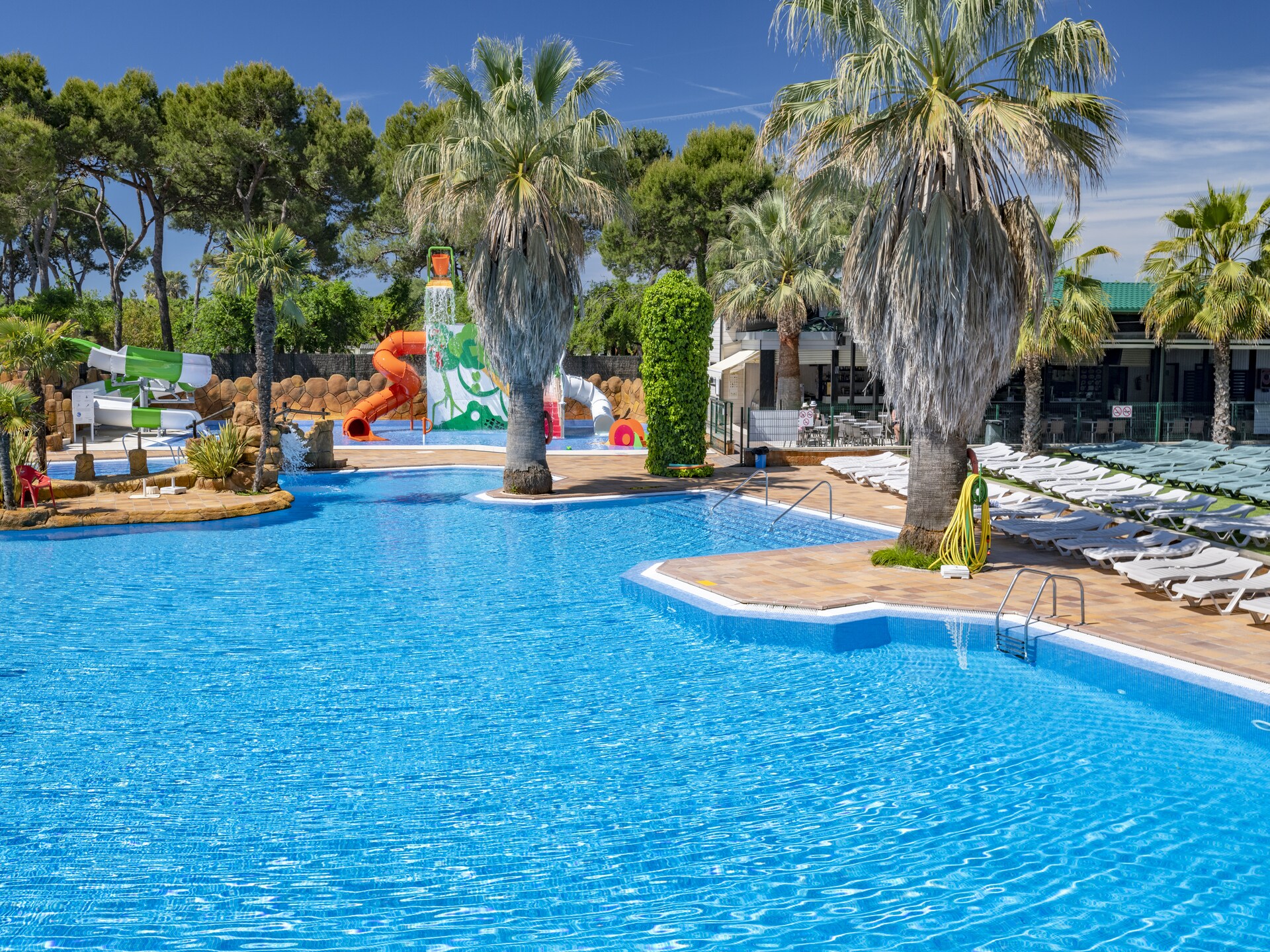 Comfortabel chalet voor 5 personen in Blanes op Camping Solmar - foto 22