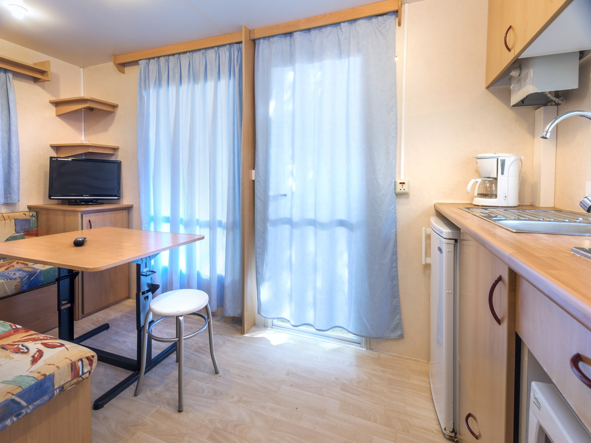 Comfortabel chalet voor 5 personen in Blanes op Camping Solmar - foto 7
