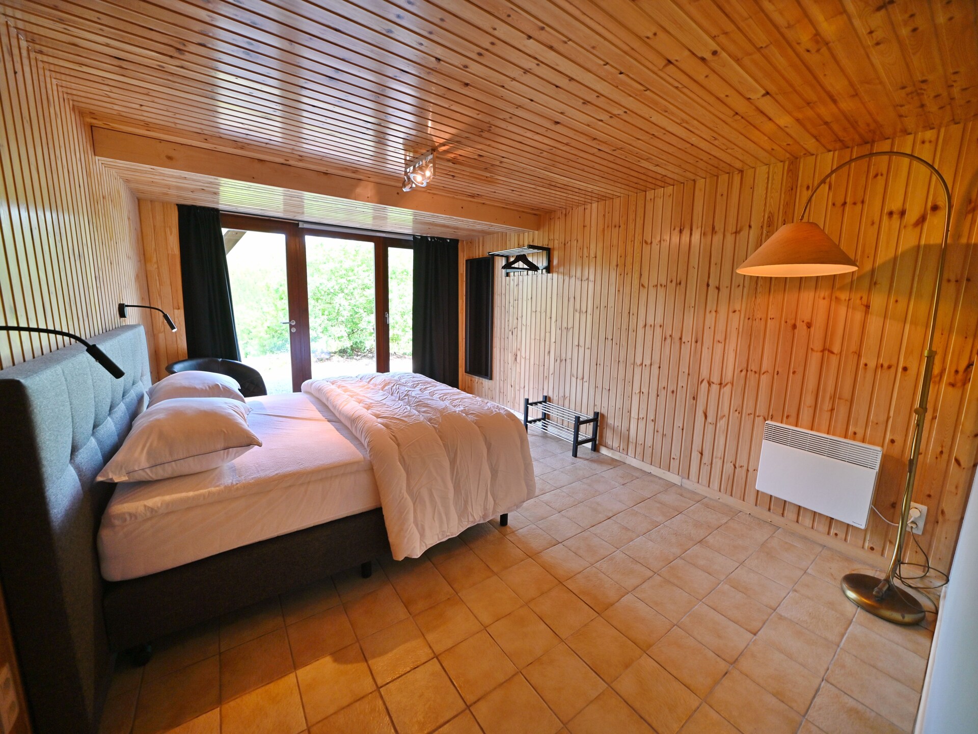 6-persoons chalet met hottub en Ourthe-uitzicht in Beffe - foto 14