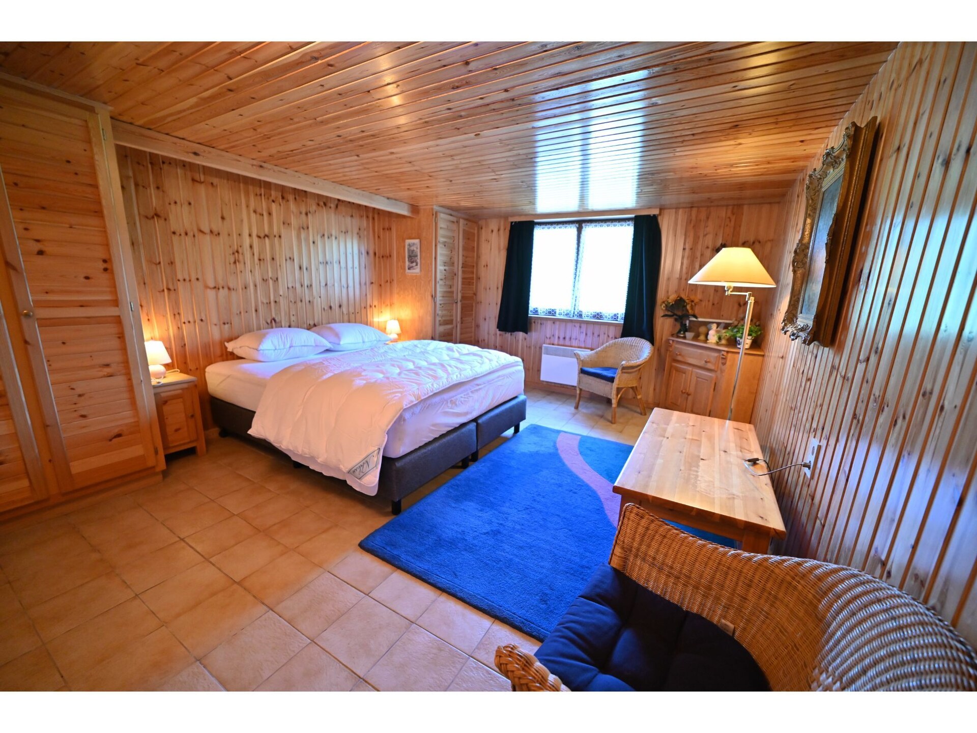 6-persoons chalet met hottub en Ourthe-uitzicht in Beffe - foto 15