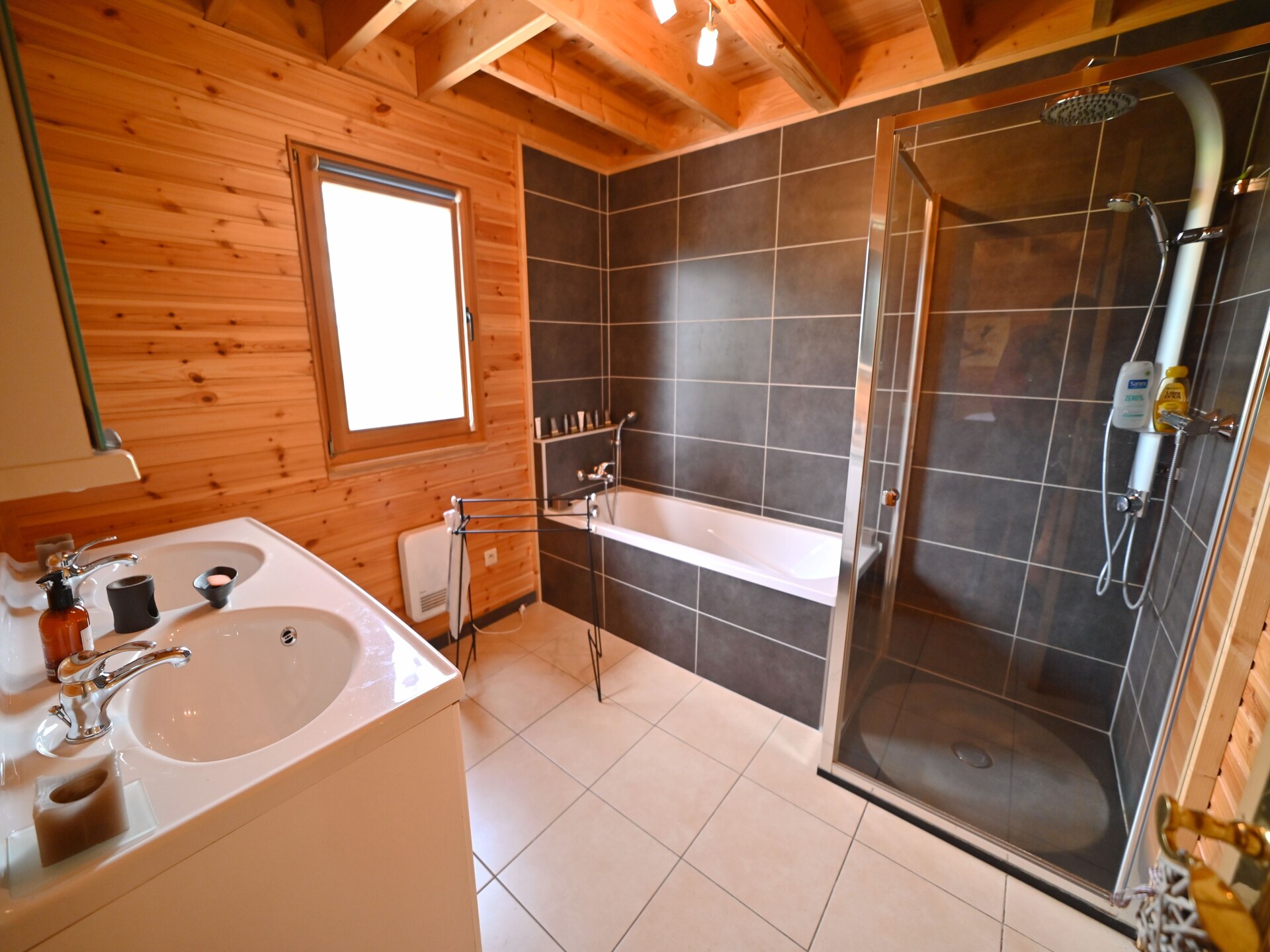 8-persoons chalet met sauna en pelletkachel in Biron - foto 10