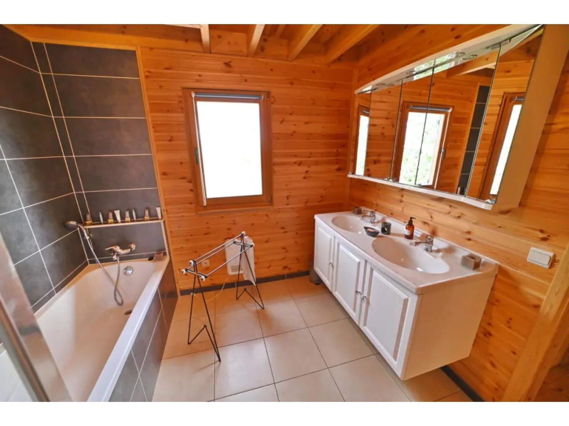 8-persoons chalet met sauna en pelletkachel in Biron - foto 21