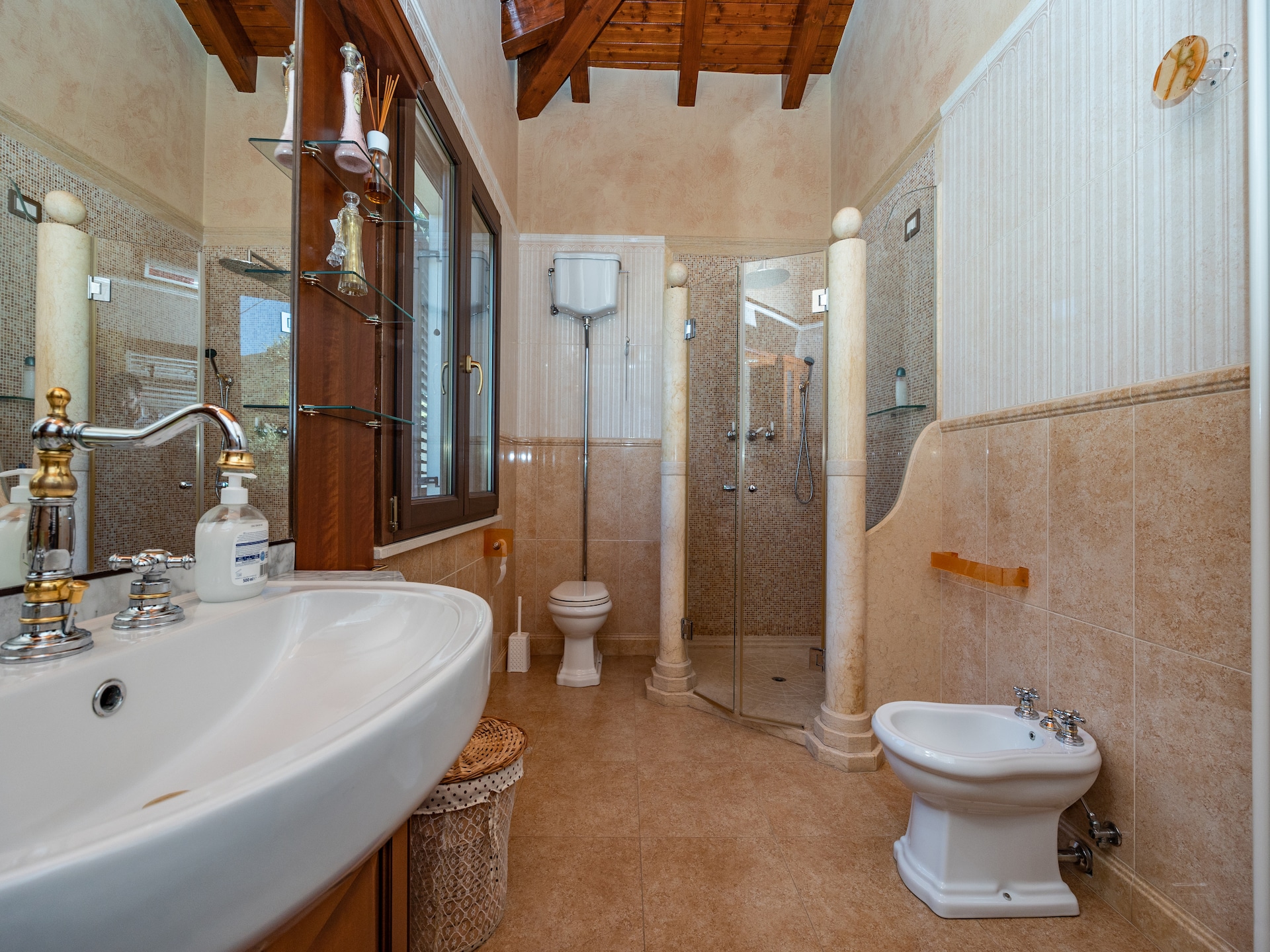 Ruime villa met panoramisch uitzicht, privézwembad en bubbelbad bij Gioiosa Marea - foto 21