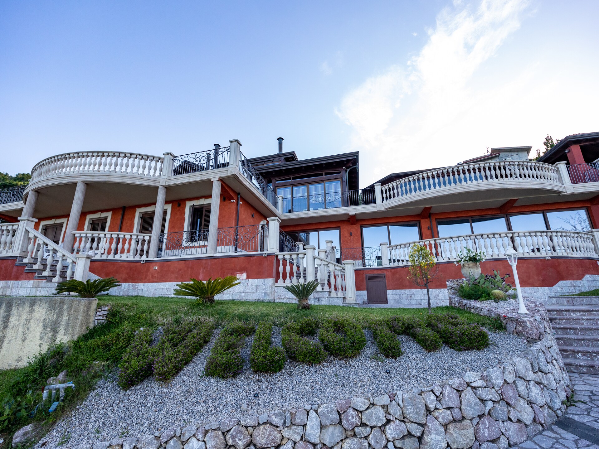 Ruime villa met panoramisch uitzicht, privézwembad en bubbelbad bij Gioiosa Marea - foto 35