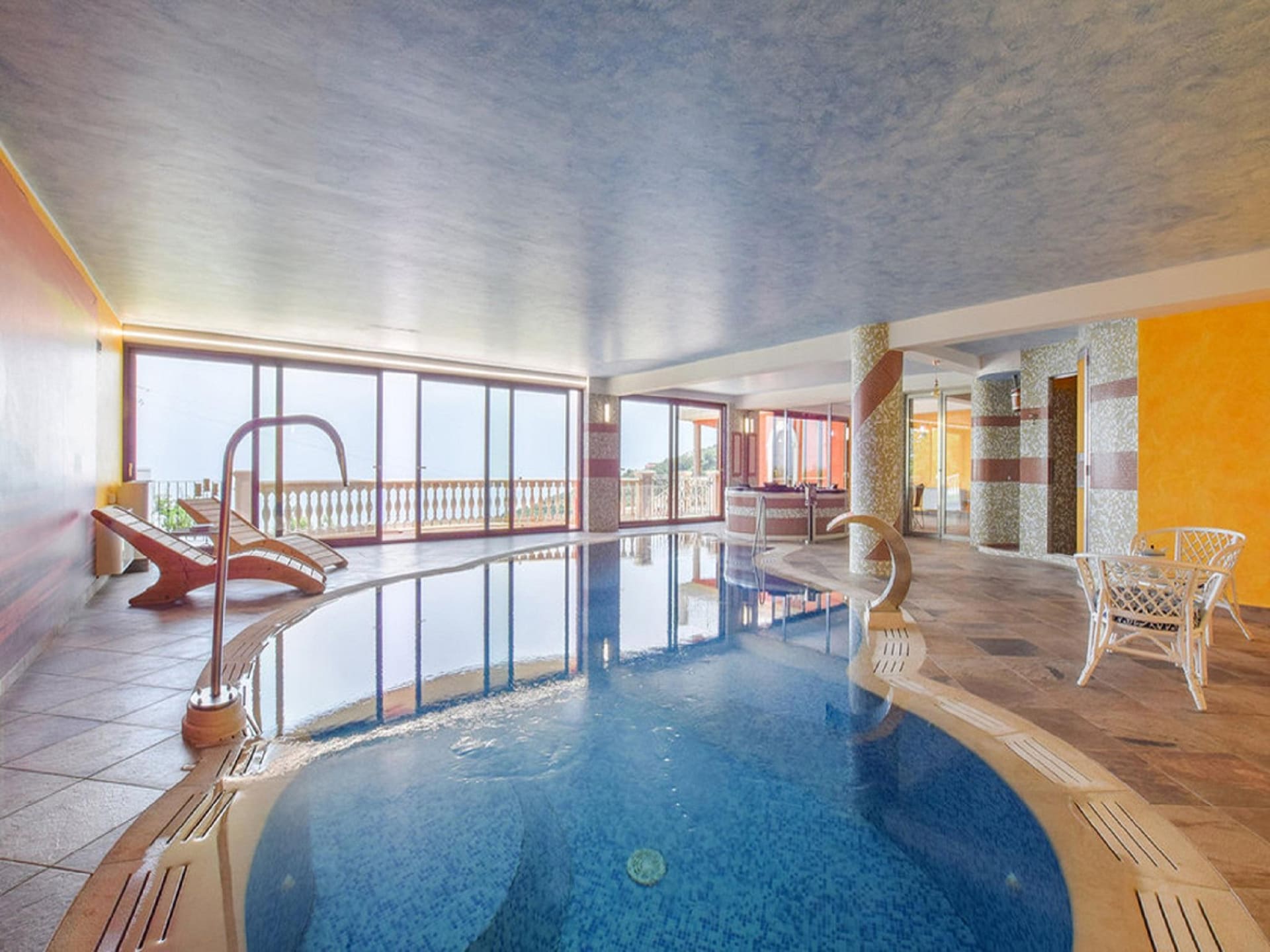 Ruime villa met panoramisch uitzicht, privézwembad en bubbelbad bij Gioiosa Marea - foto 31