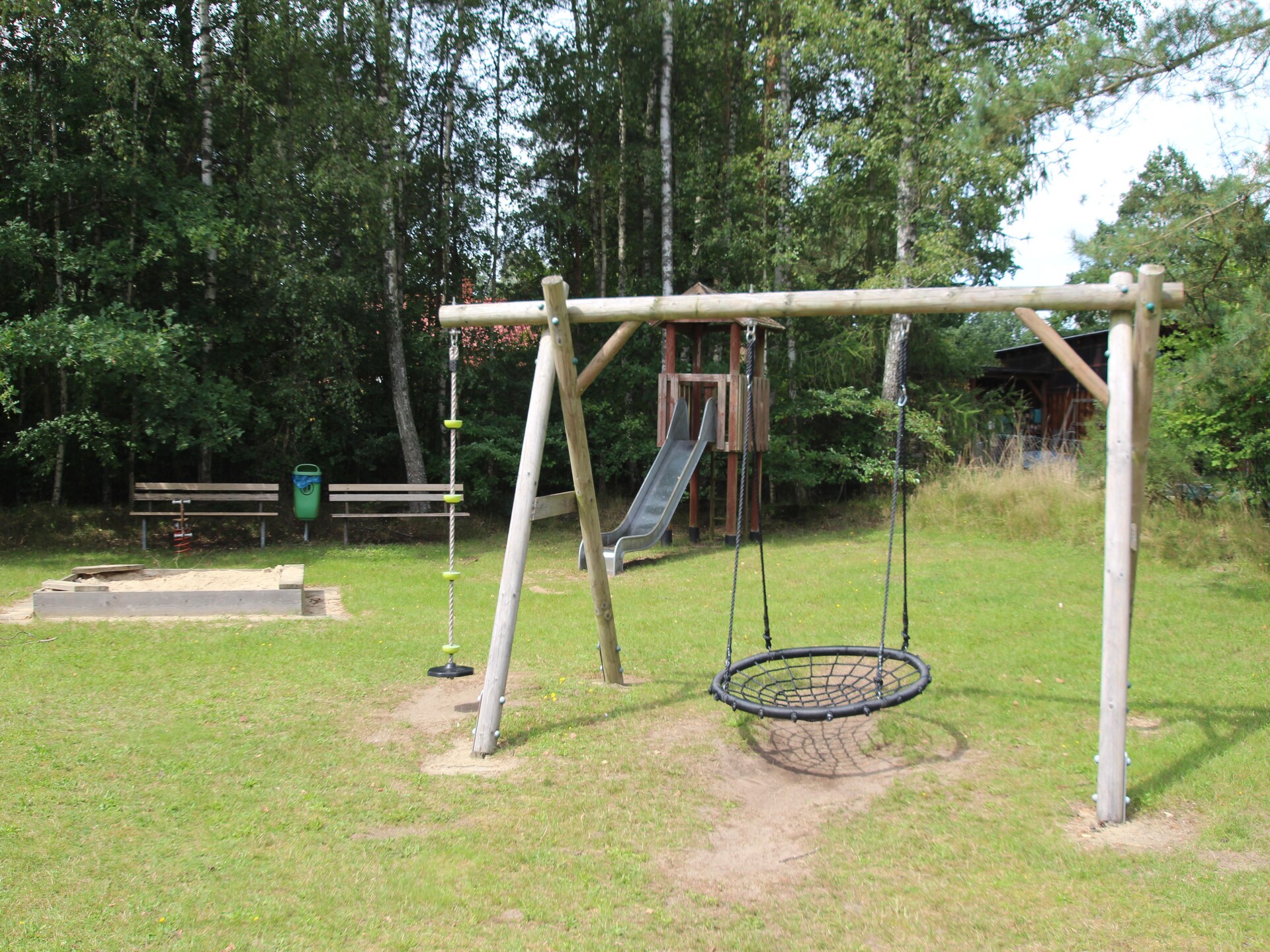 Knus appartement bij de Heidesee in Faßberg met zwembad en sauna - foto 21