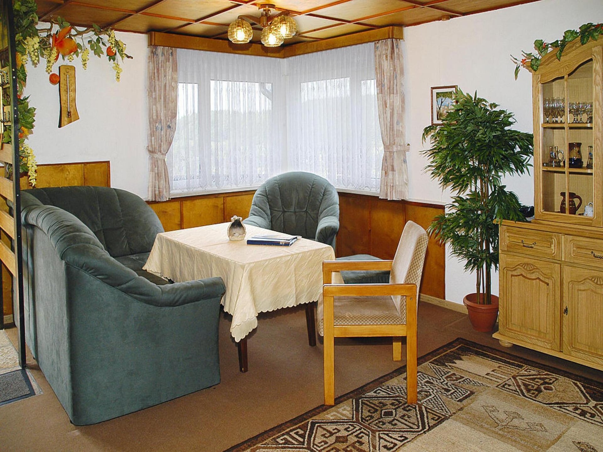 Rustgevend vakantiehuis in Steinbach-Hallenberg met boszicht - foto 3