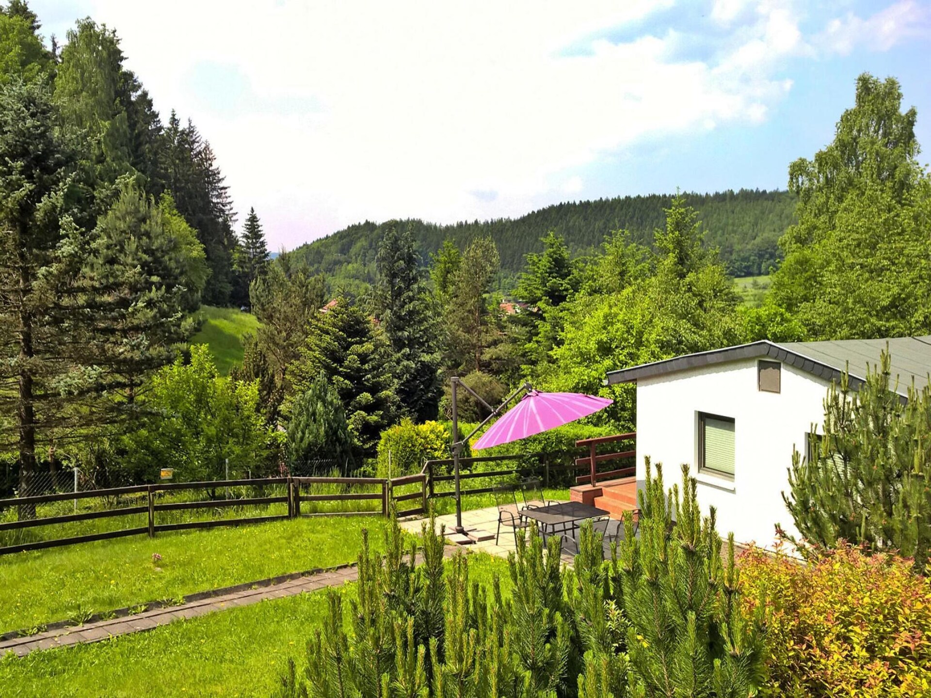 Rustgevend vakantiehuis in Steinbach-Hallenberg met boszicht - foto 10