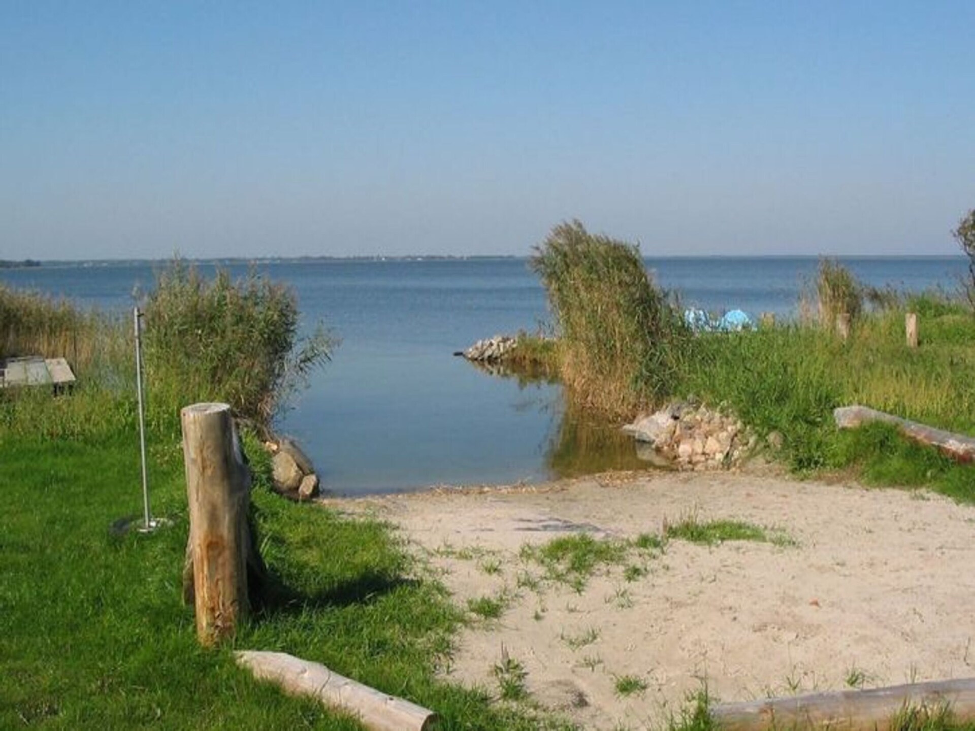 Rieten droom aan de lagune: luxe saunahuis vlakbij het water in Fuhlendorf - foto 23