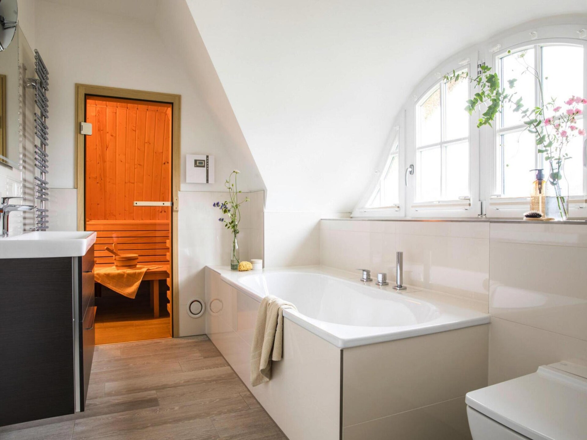 Rieten droom aan de lagune: luxe saunahuis vlakbij het water in Fuhlendorf - foto 15