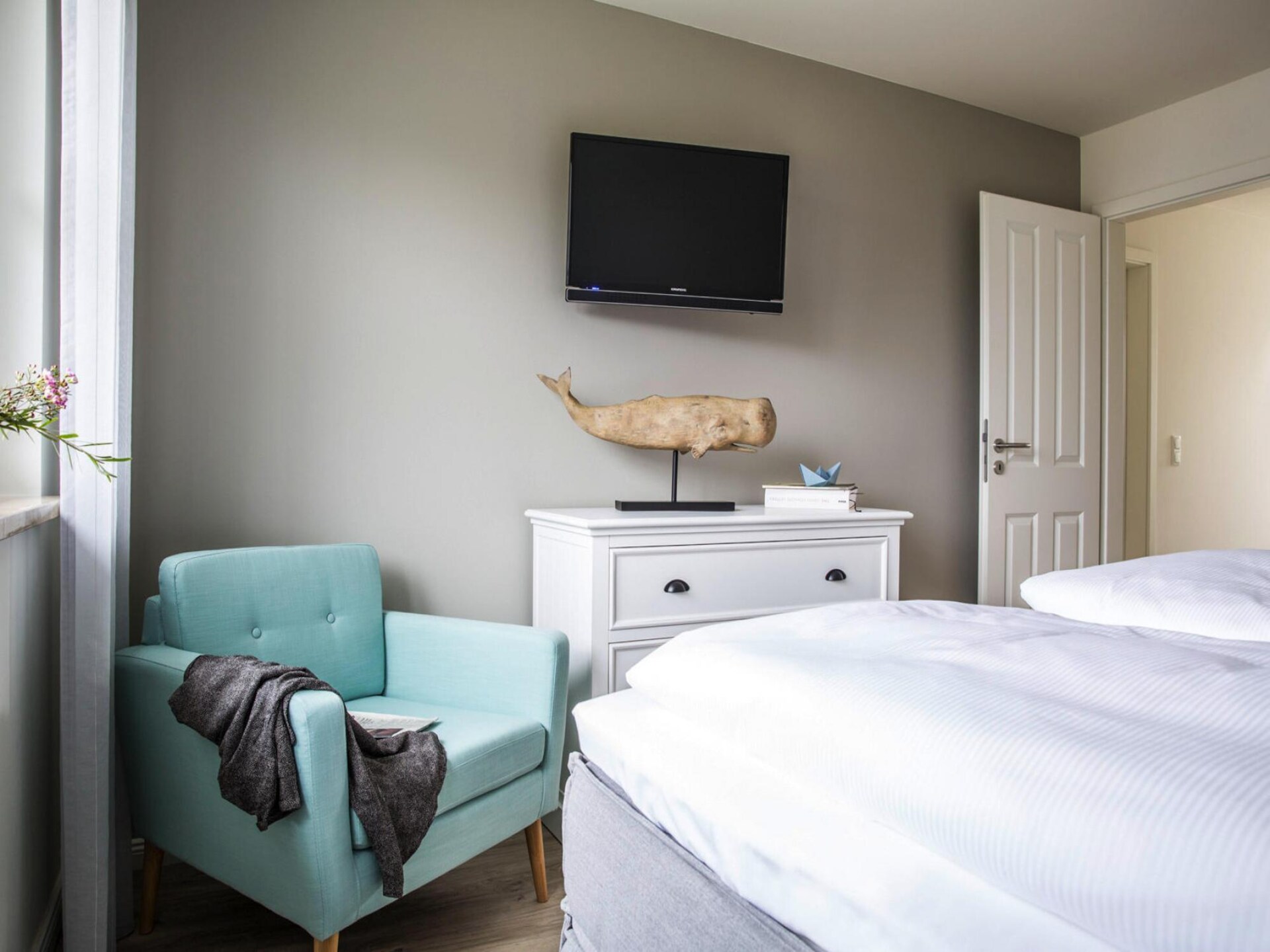 Vrijstaand rieten dakhuis met sauna aan de lagune, 100m van het water - foto 17