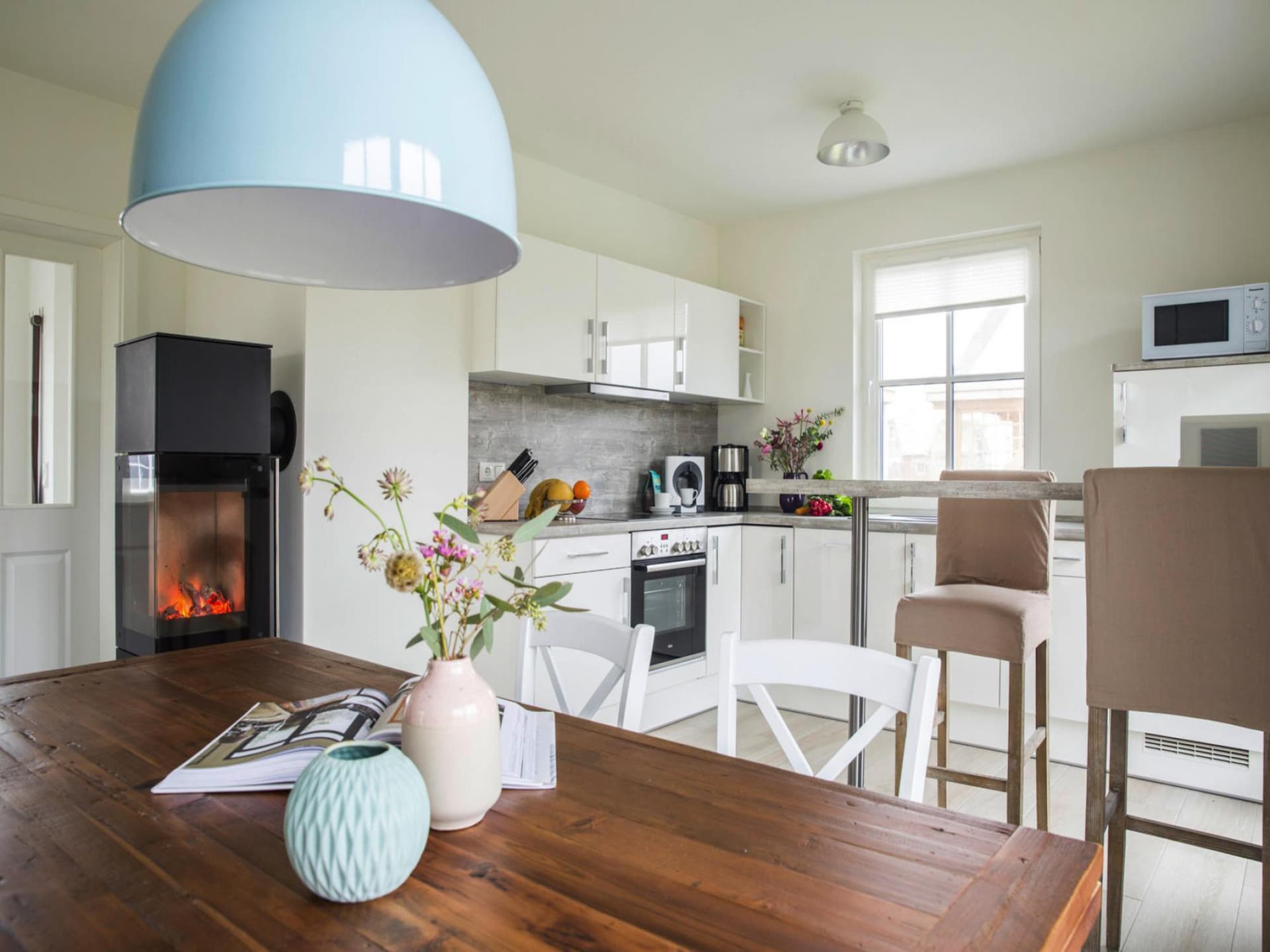 Vrijstaand rieten dakhuis met sauna aan de lagune, 100m van het water - foto 14