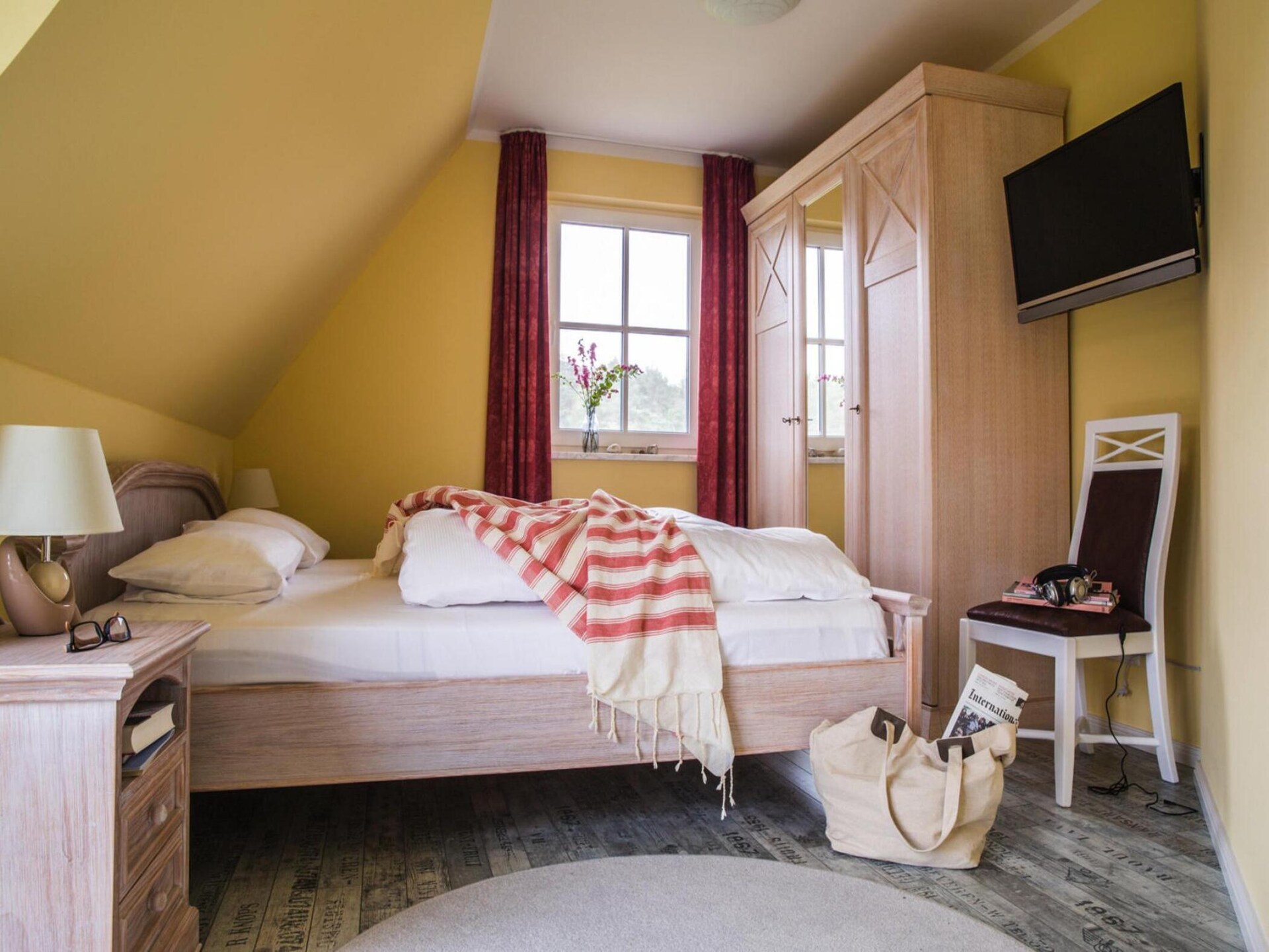 Luxe rietgedekt vakantiehuis met sauna op 100 meter van de lagune - foto 18