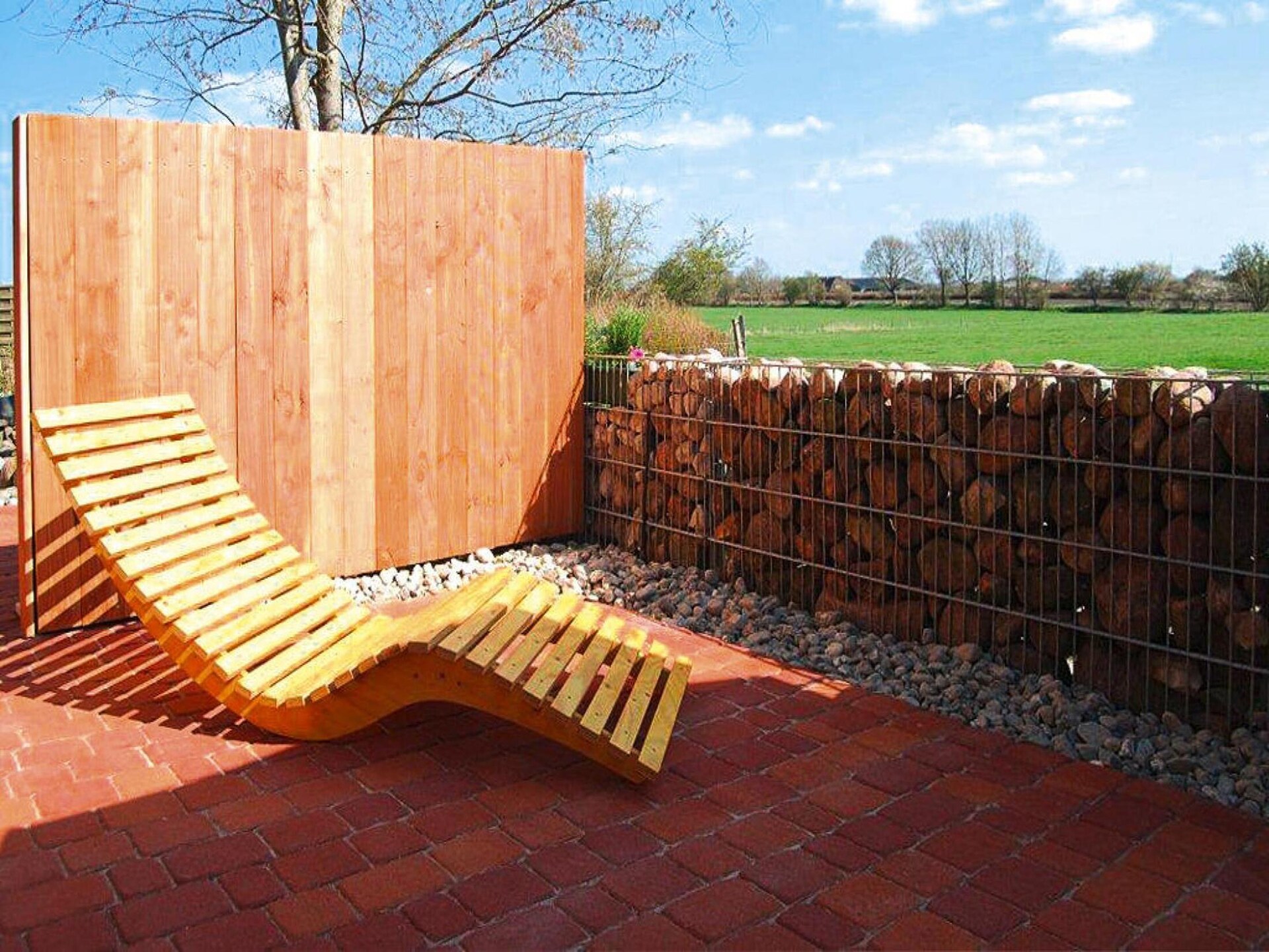 Fries rietgedekt huis nabij Husum met zonneterras - foto 16