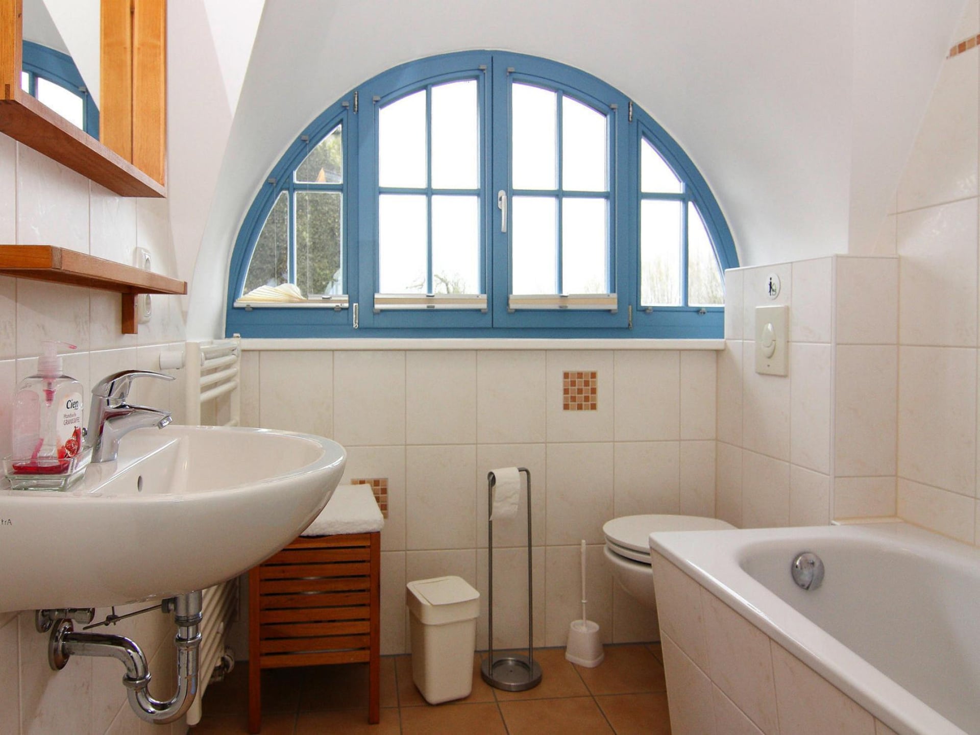 Op 300 m van zee: Sfeervol vakantiehuis in Wohlenberg - foto 16