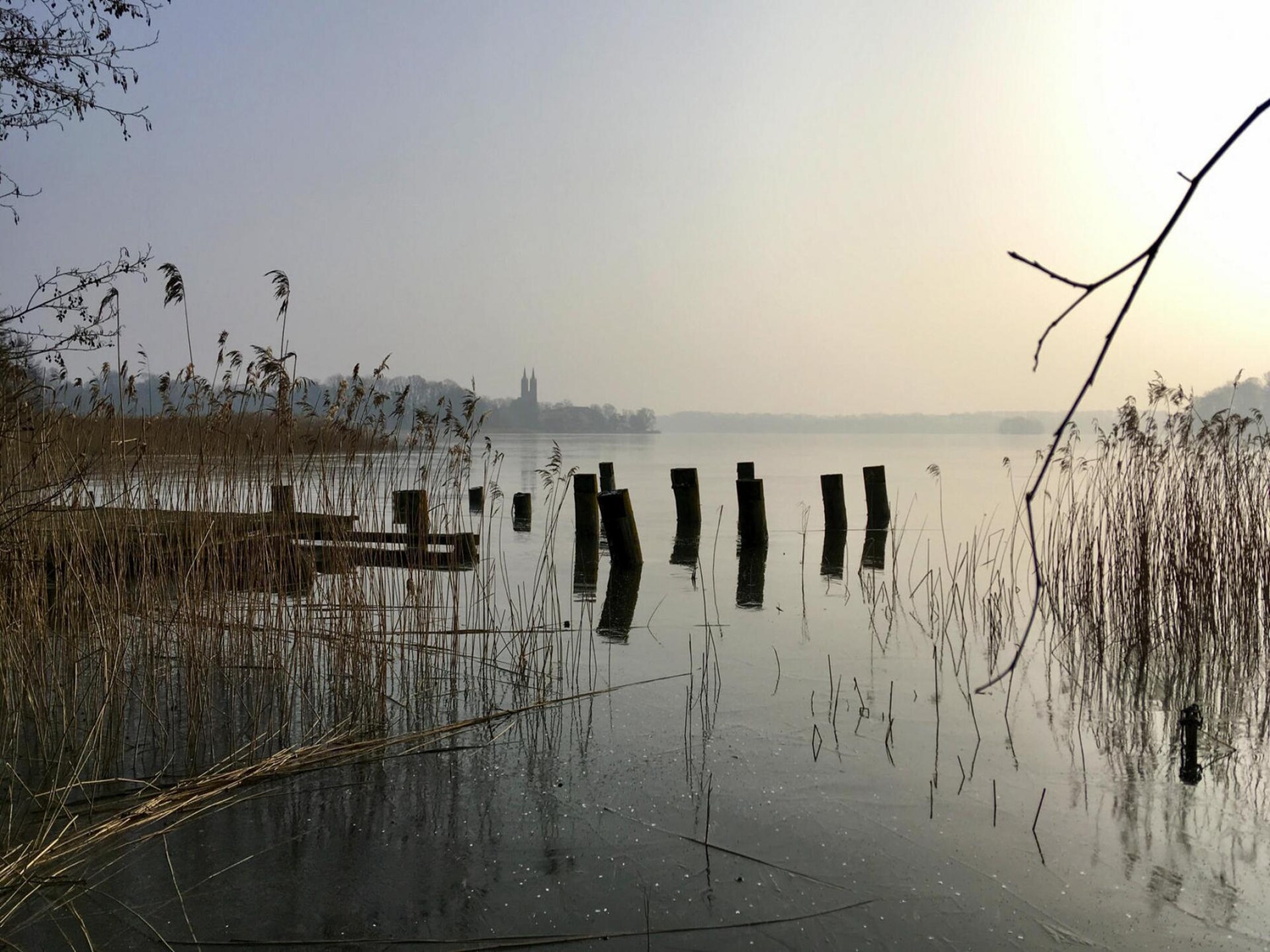 Lichte bungalow met tuin en houtkachel op 300 meter van de Dobbertinsee - foto 21