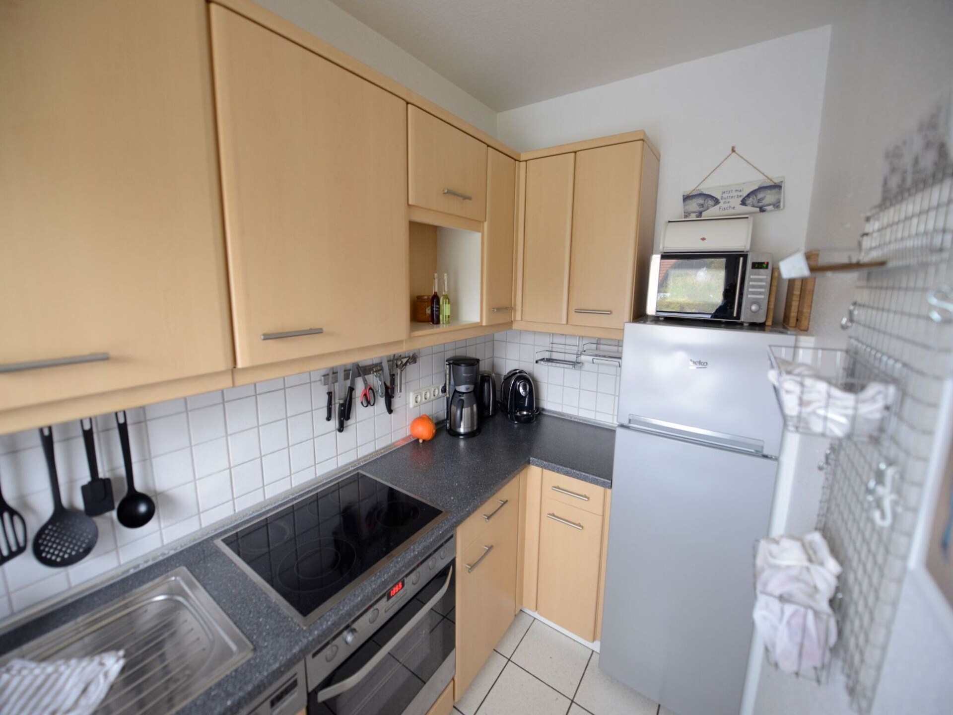 Op 300 m van zee: Rustgevend vakantiehuis in centrum Friedrichskoog-Spitze - foto 7