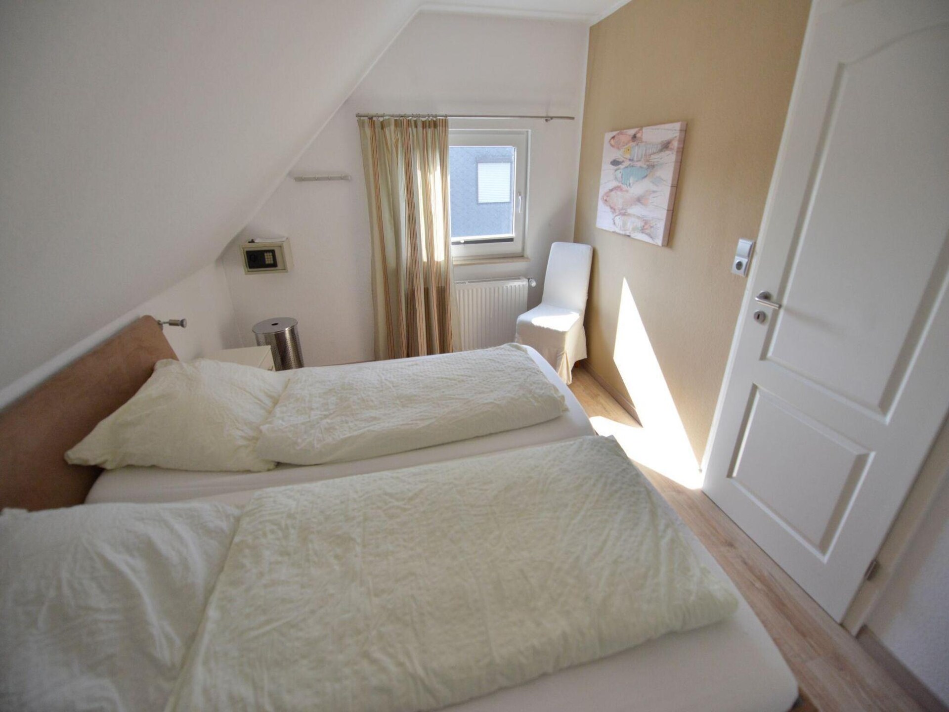 Op 300 m van zee: Rustgevend vakantiehuis in centrum Friedrichskoog-Spitze - foto 3