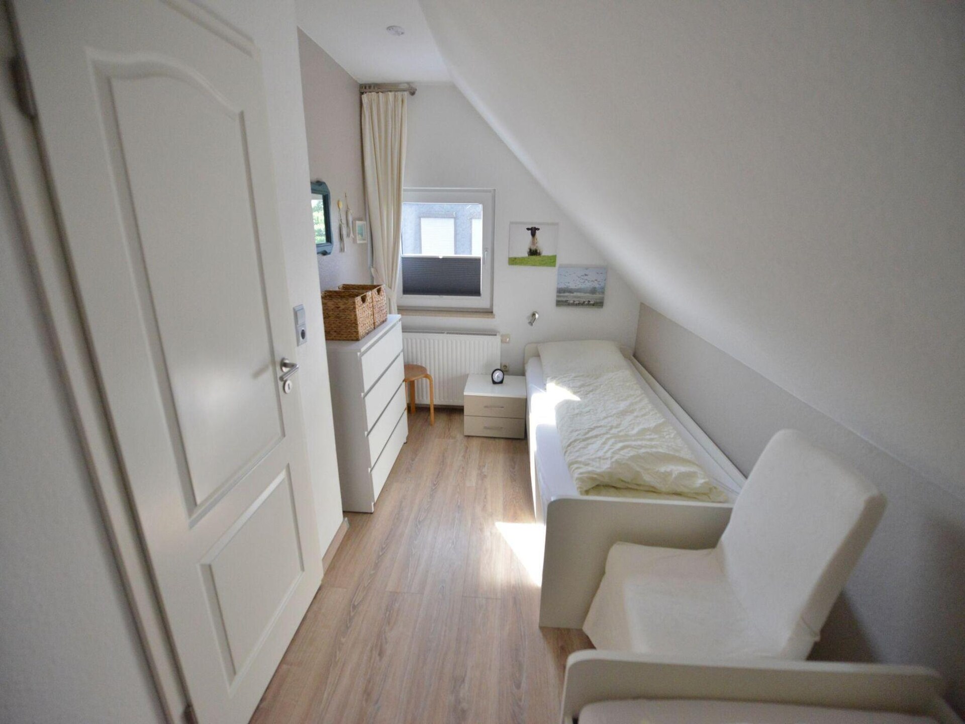 Op 300 m van zee: Rustgevend vakantiehuis in centrum Friedrichskoog-Spitze - foto 9