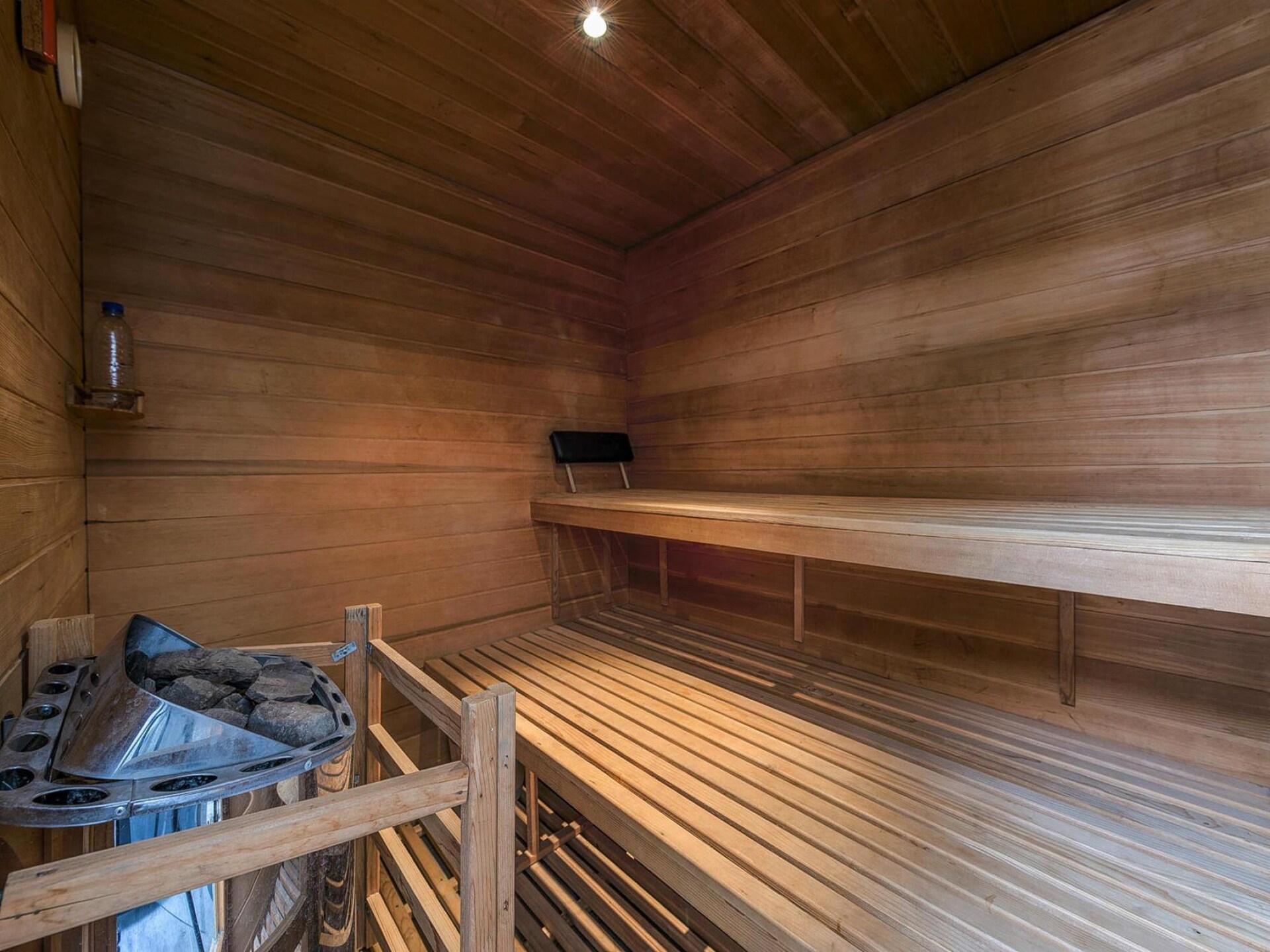 Op 300 m van zee: Rustgevend vakantiehuis in centrum Friedrichskoog-Spitze - foto 16