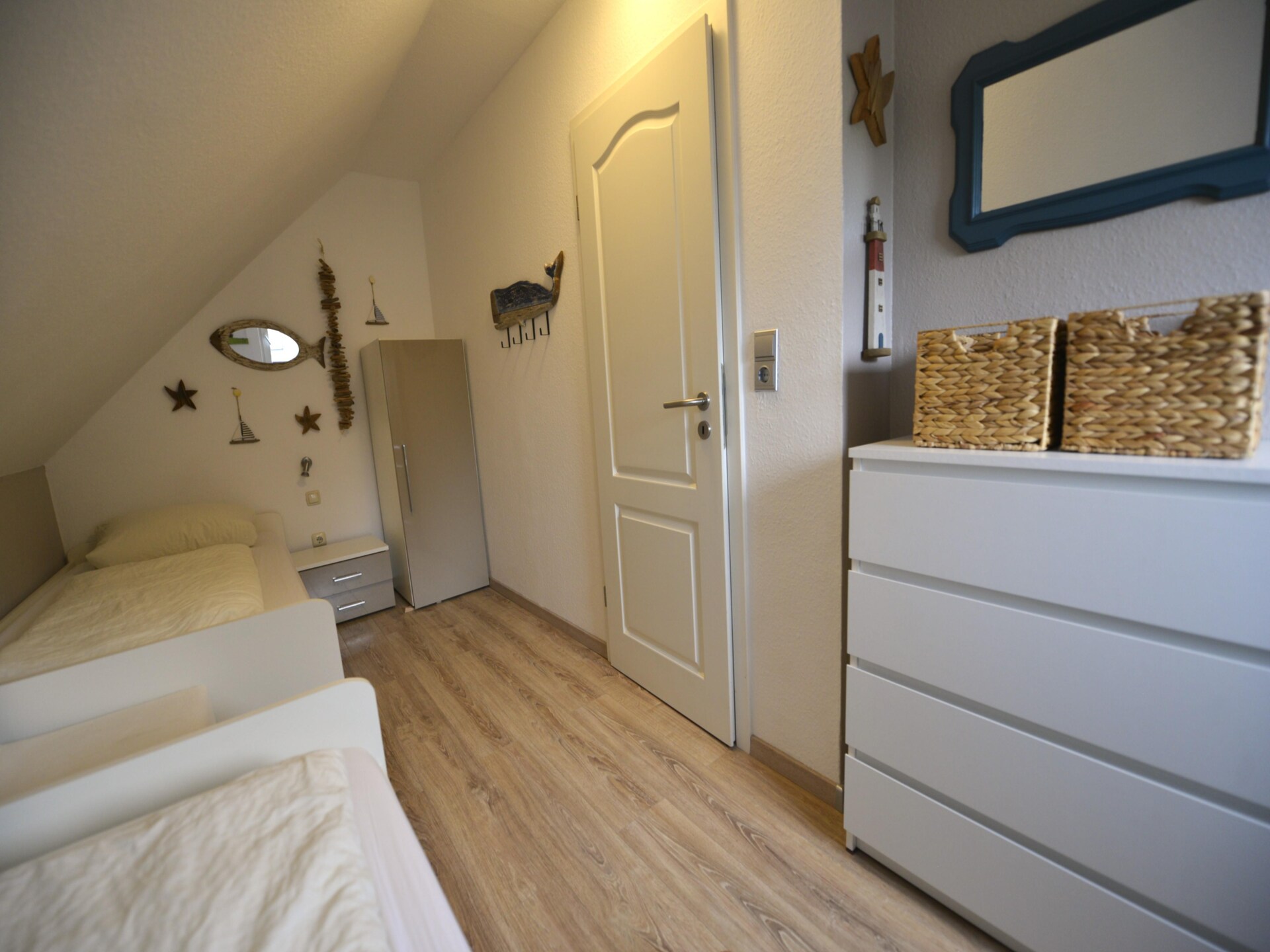 Op 300 m van zee: Rustgevend vakantiehuis in centrum Friedrichskoog-Spitze - foto 8