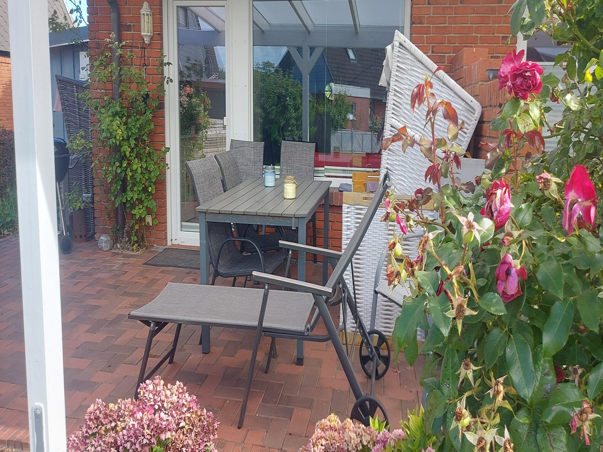 Op 300 m van zee: Rustgevend vakantiehuis in centrum Friedrichskoog-Spitze - foto 4