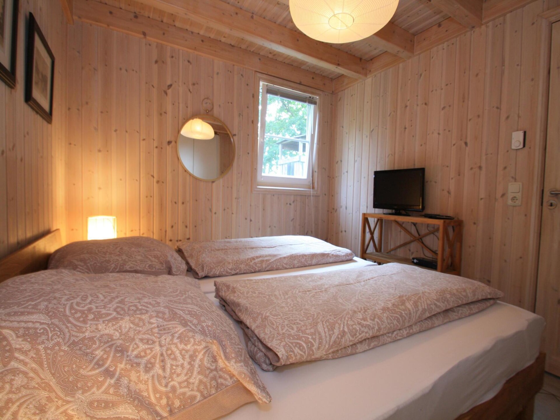 Ruim vakantiehuis met sauna en whirlpool direct aan het Dümmermeer - foto 15