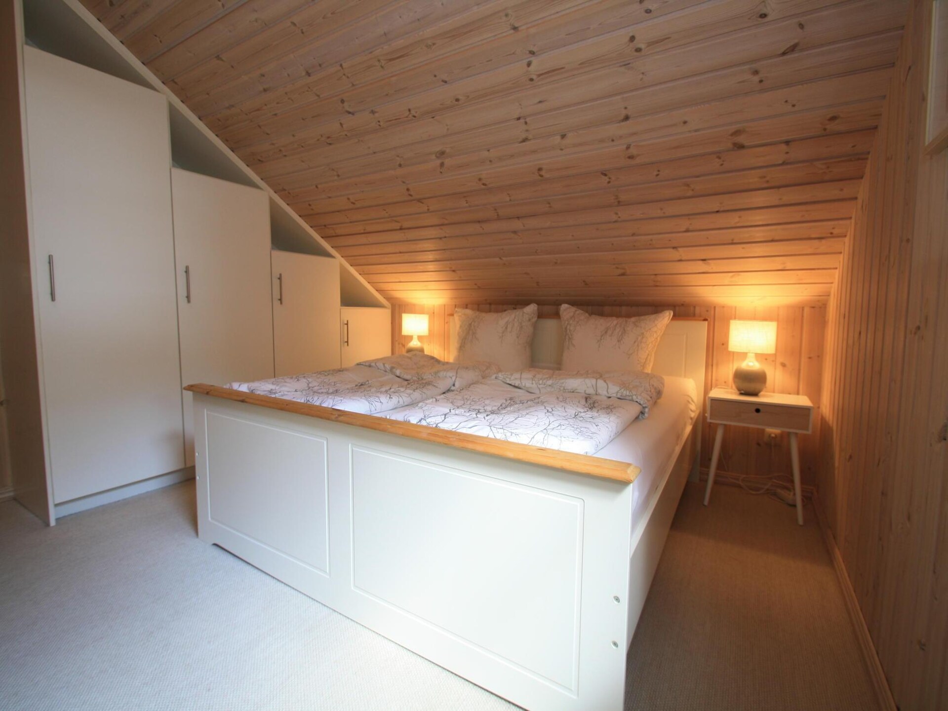 Ruim vakantiehuis met sauna en whirlpool direct aan het Dümmermeer - foto 16