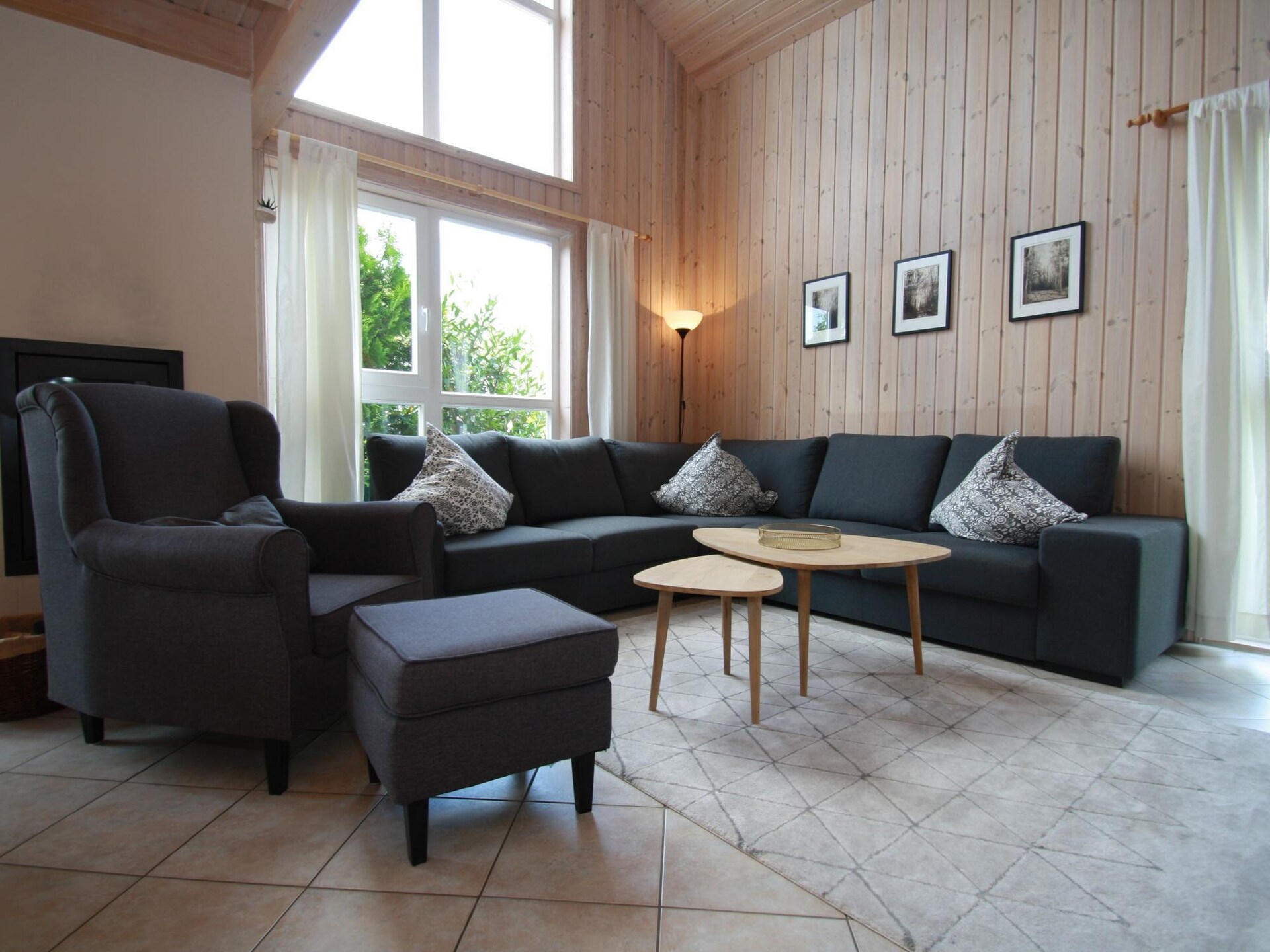 Ruim vakantiehuis met sauna en whirlpool direct aan het Dümmermeer - foto 9