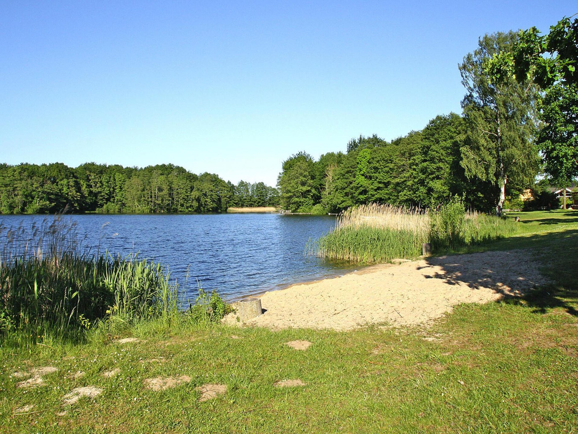 Ruim vakantiehuis met sauna en whirlpool direct aan het Dümmermeer - foto 21
