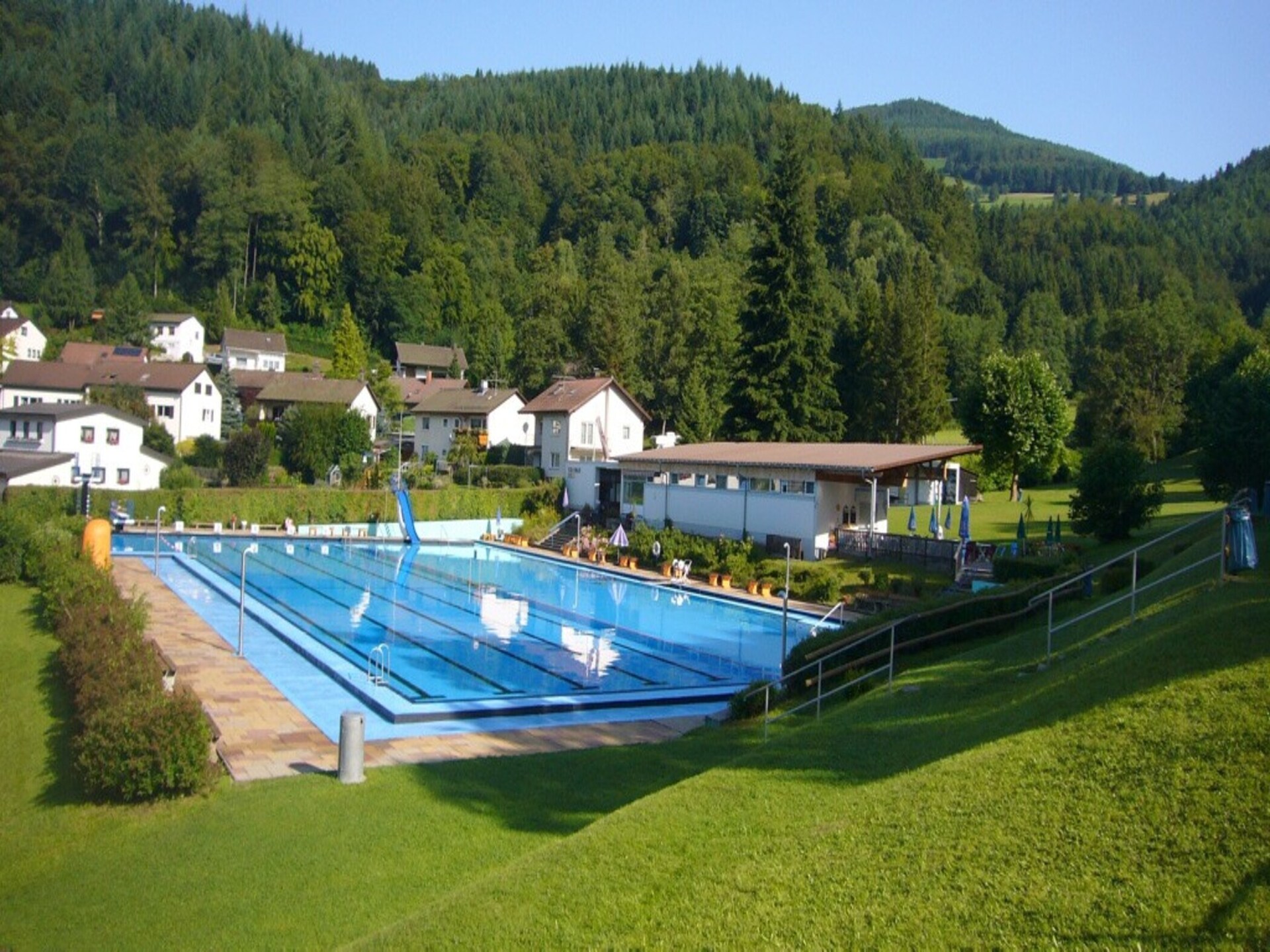 Panoramisch appartement op 700m hoogte in het Zwarte Woud bij Zell - foto 11